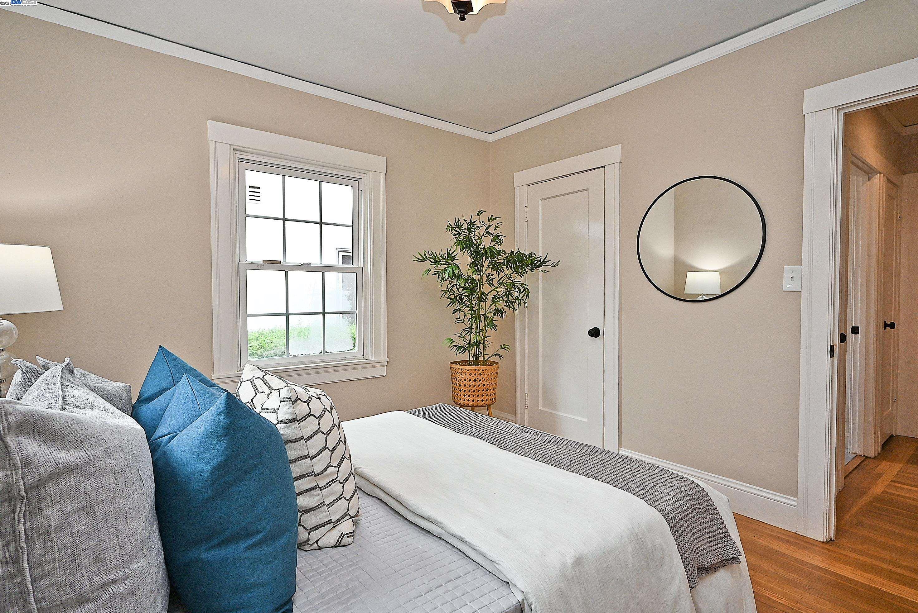 Detail Gallery Image 20 of 45 For 3044 58th Ave, Oakland,  CA 94605 - 2 Beds | 1 Baths