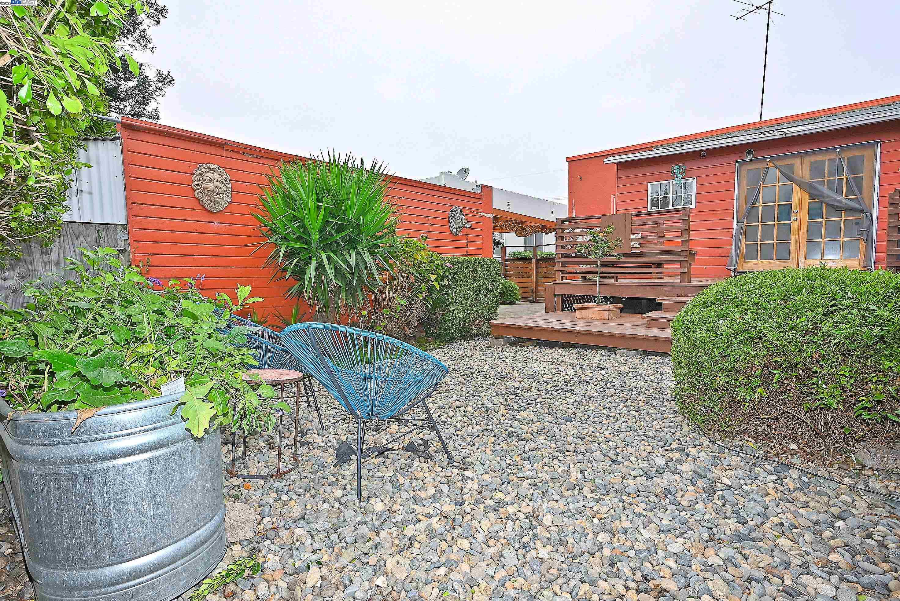 Detail Gallery Image 40 of 45 For 3044 58th Ave, Oakland,  CA 94605 - 2 Beds | 1 Baths