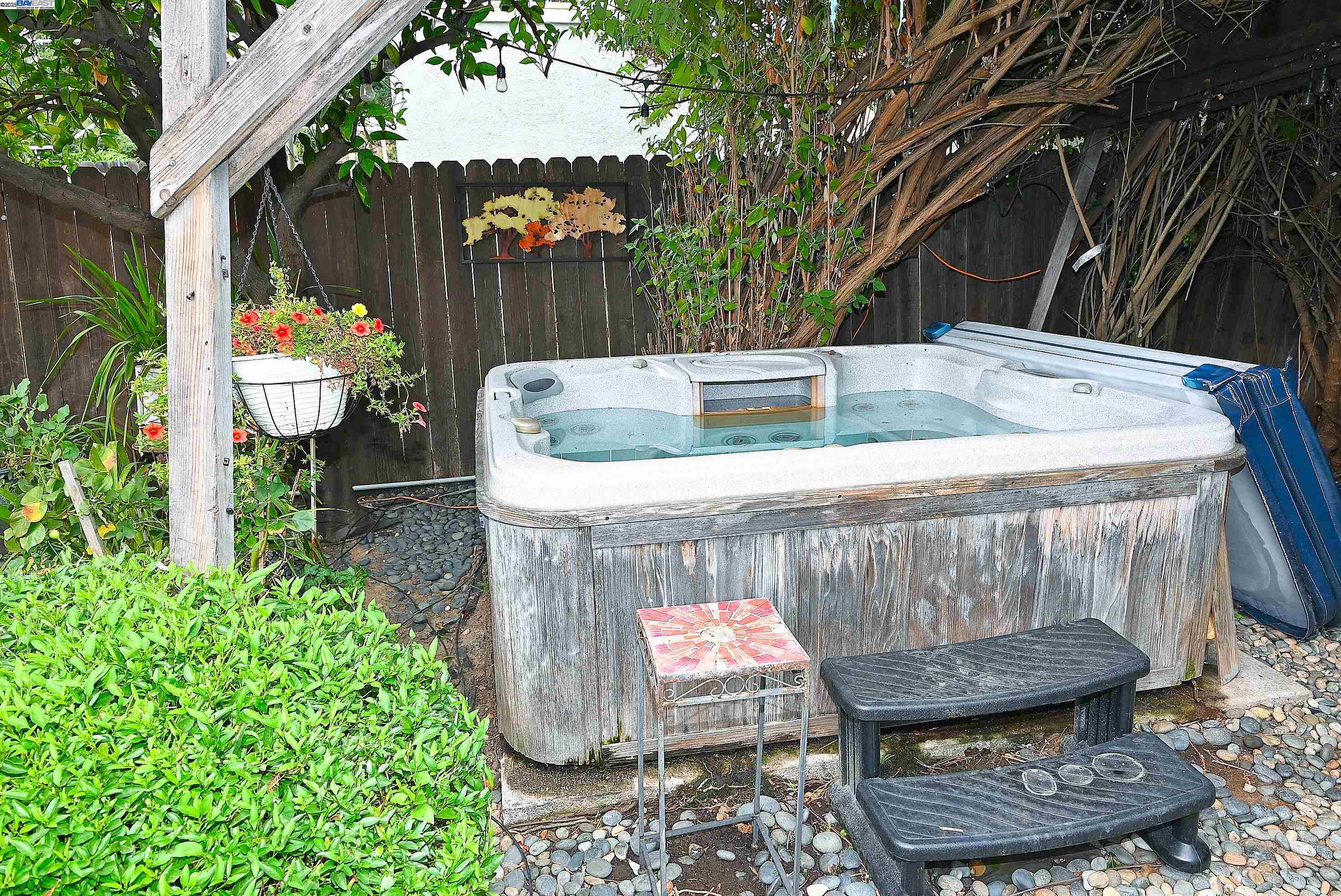 Detail Gallery Image 44 of 45 For 3044 58th Ave, Oakland,  CA 94605 - 2 Beds | 1 Baths