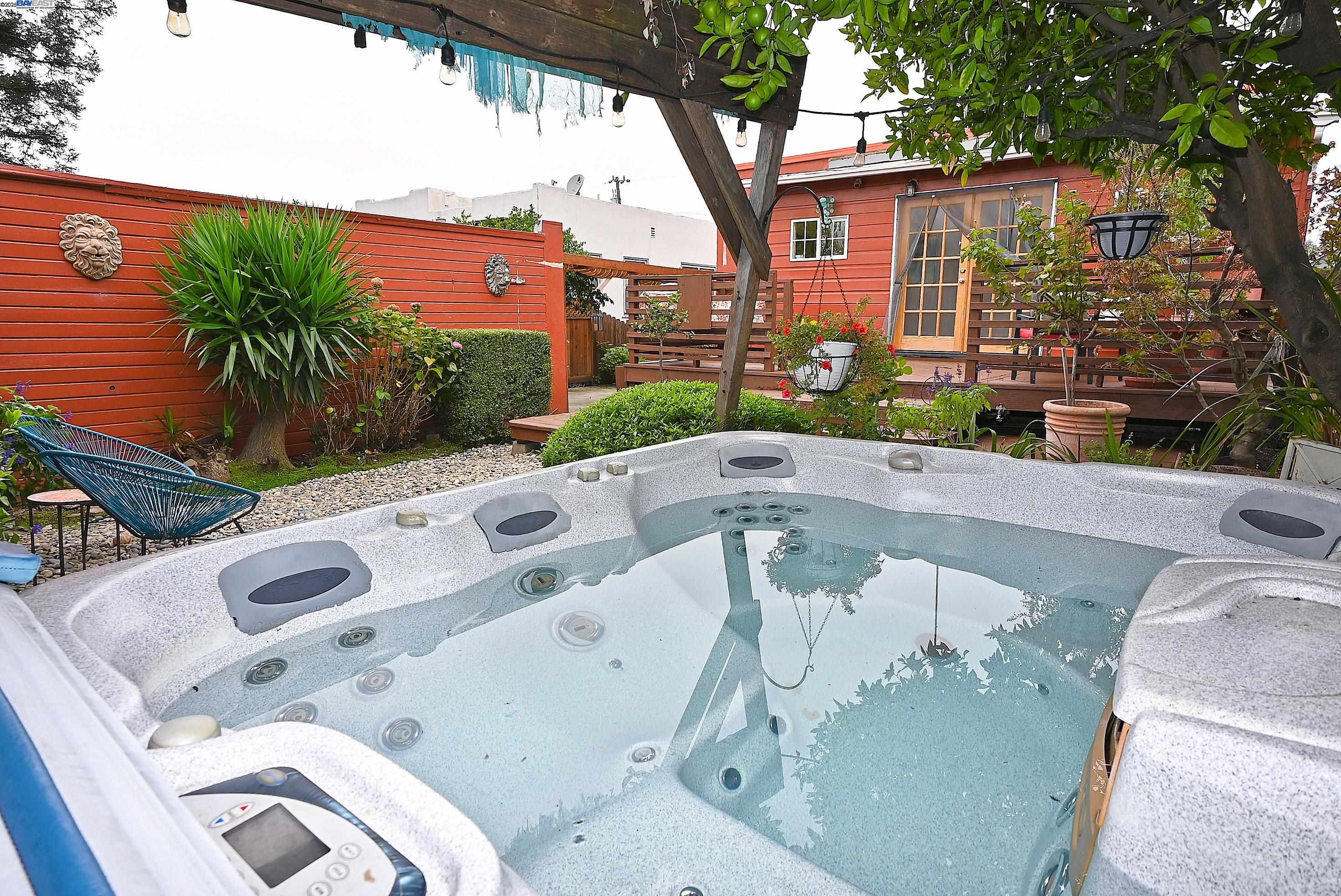 Detail Gallery Image 45 of 45 For 3044 58th Ave, Oakland,  CA 94605 - 2 Beds | 1 Baths