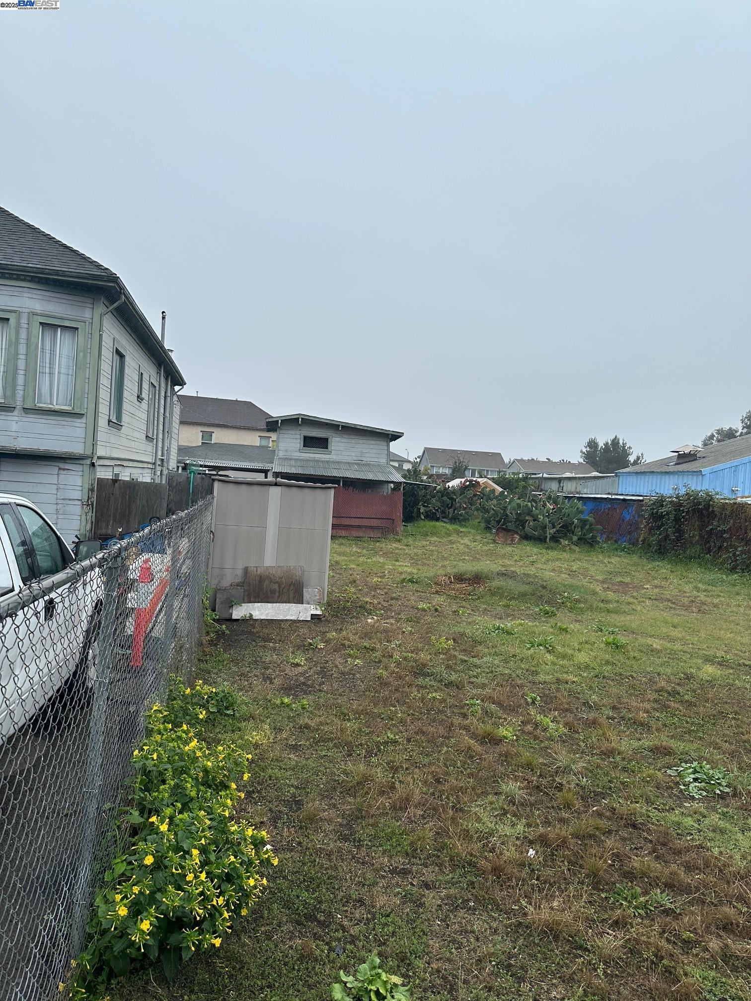 Detail Gallery Image 8 of 10 For 936 92nd Ave, Oakland,  CA 94603 - 3 Beds | 1 Baths