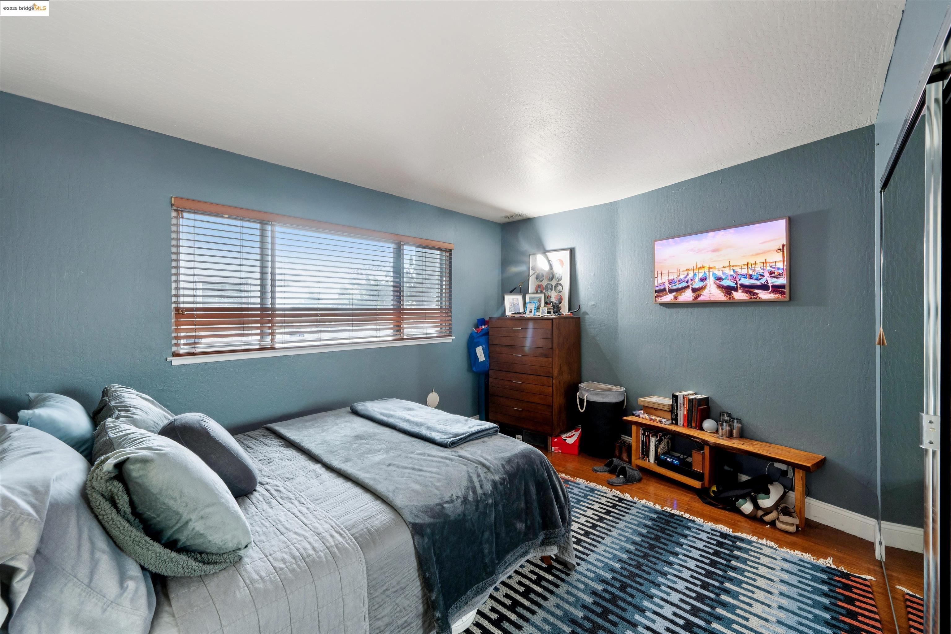 Detail Gallery Image 7 of 10 For 2980 Park Blvd #1,  Oakland,  CA 94610 - 2 Beds | 2 Baths