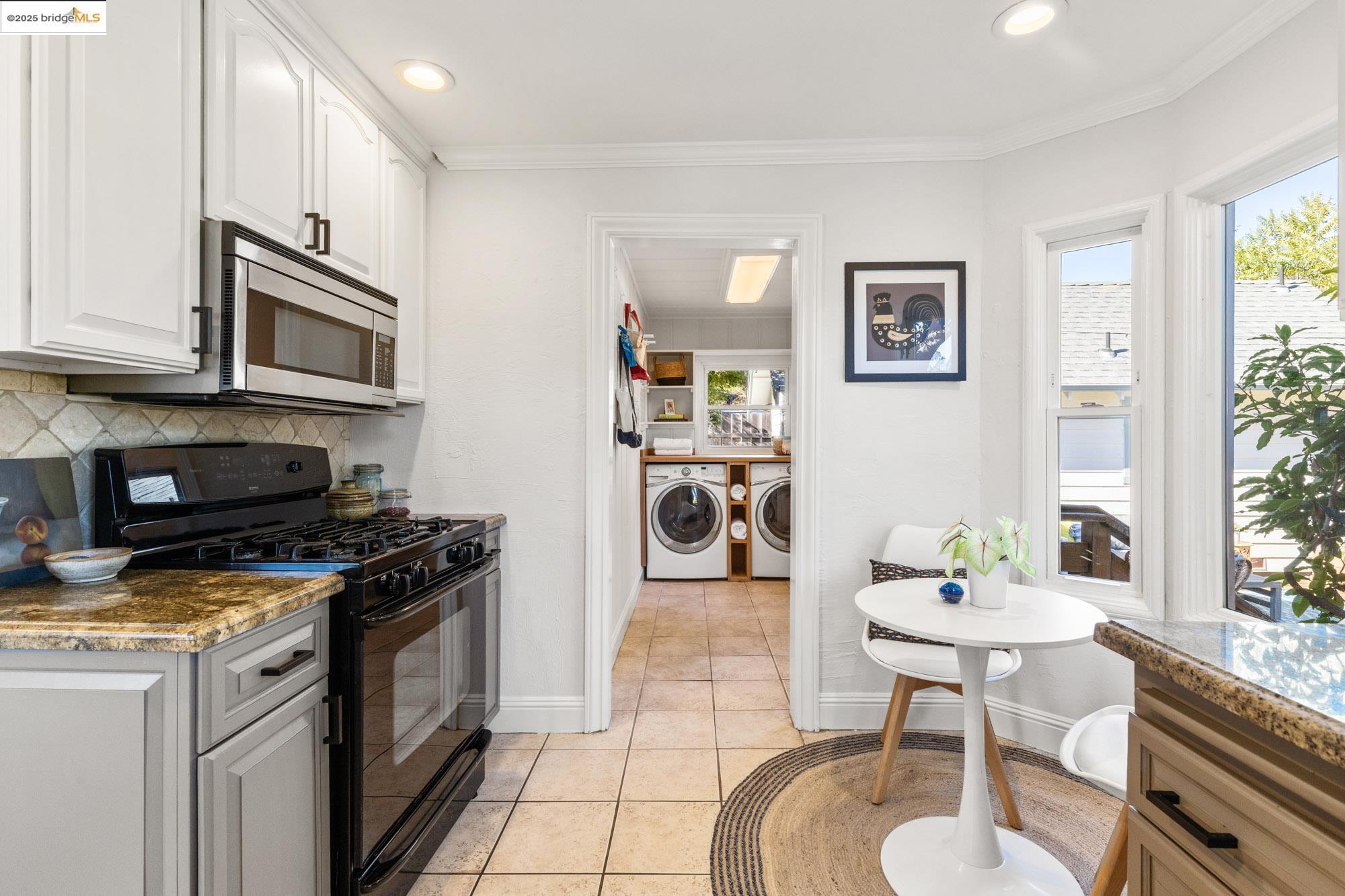 Detail Gallery Image 22 of 55 For 7916 Earl St, Oakland,  CA 94605 - 2 Beds | 2 Baths