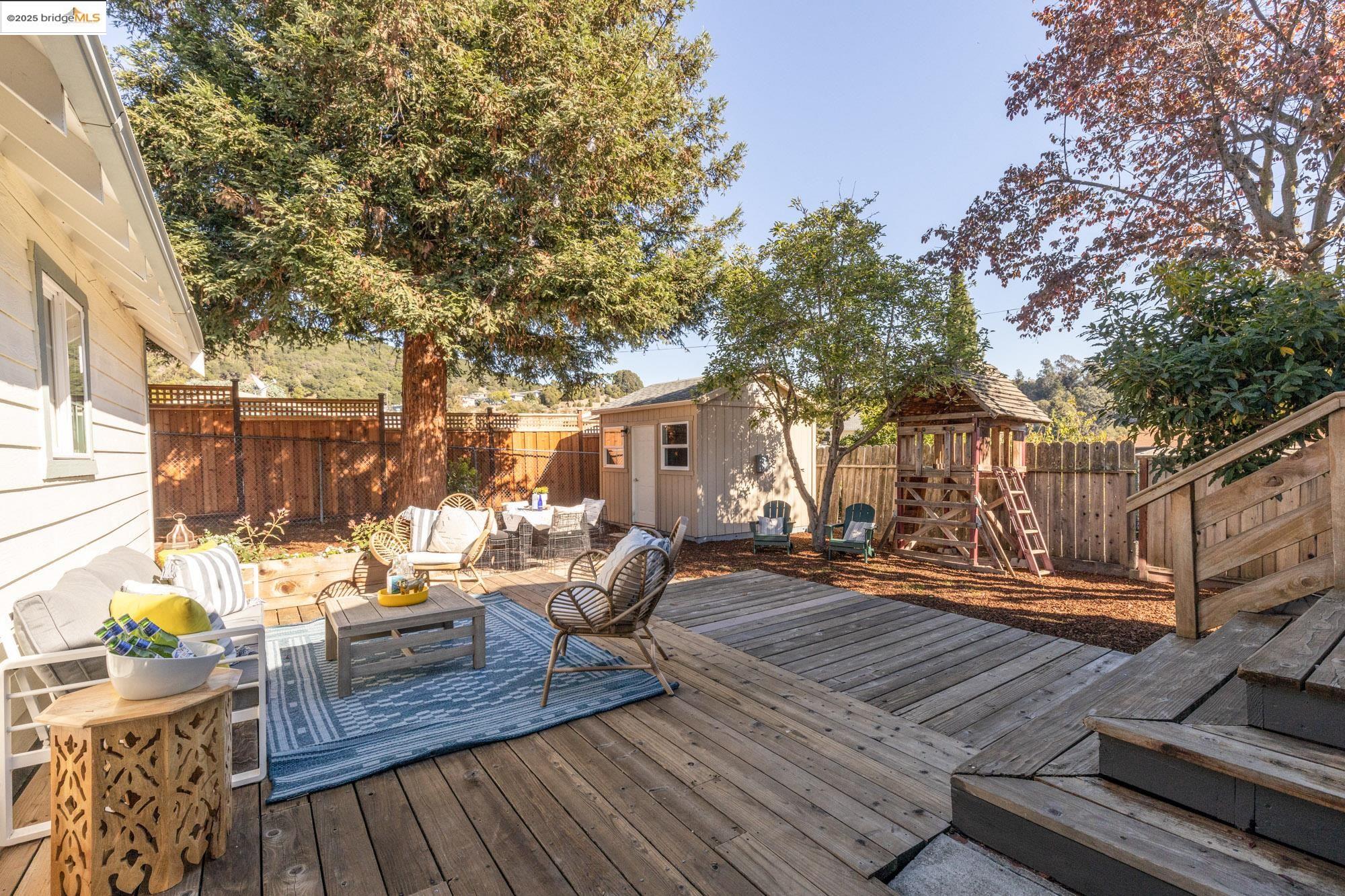 Detail Gallery Image 26 of 55 For 7916 Earl St, Oakland,  CA 94605 - 2 Beds | 2 Baths