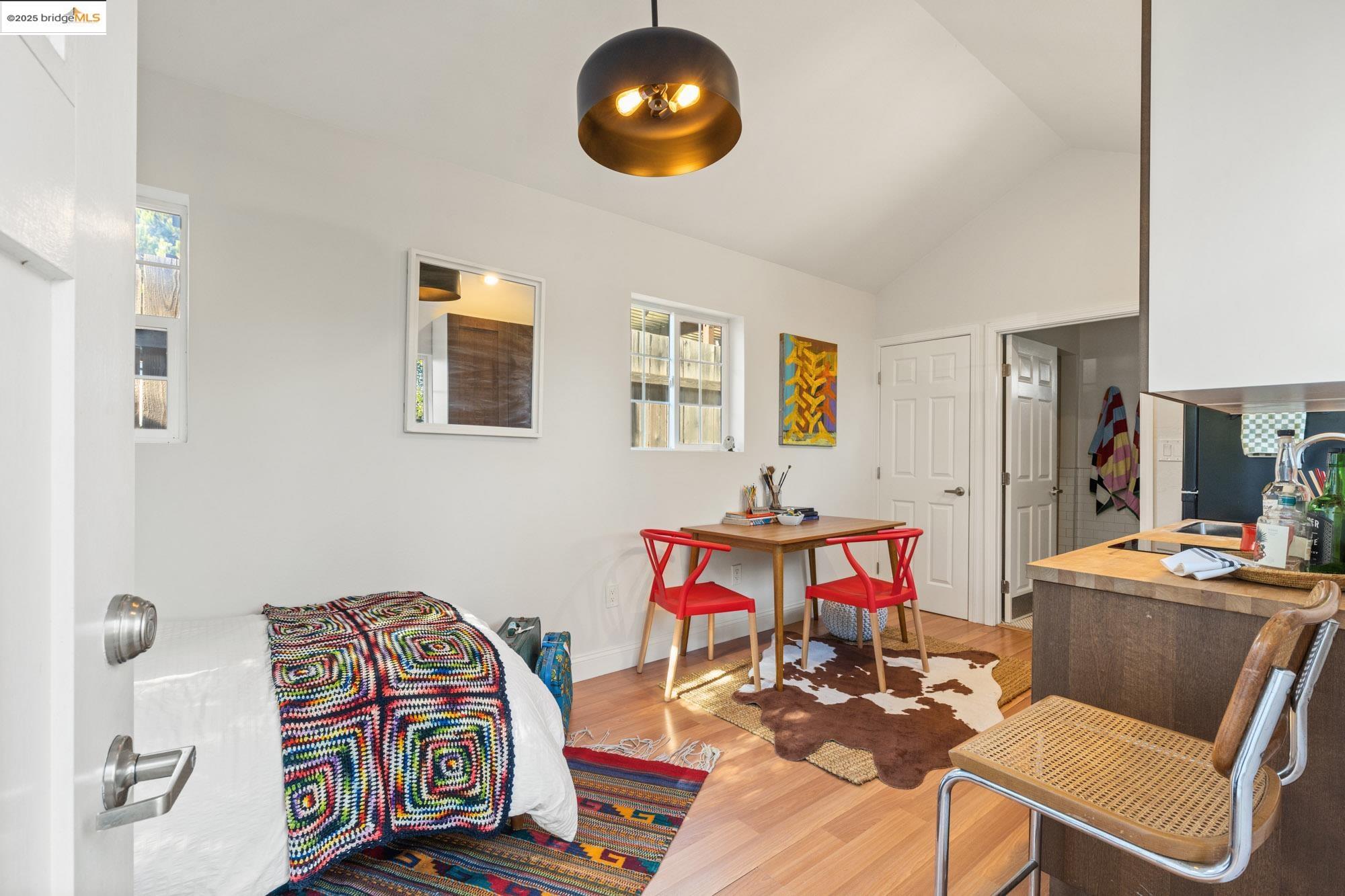 Detail Gallery Image 29 of 55 For 7916 Earl St, Oakland,  CA 94605 - 2 Beds | 2 Baths