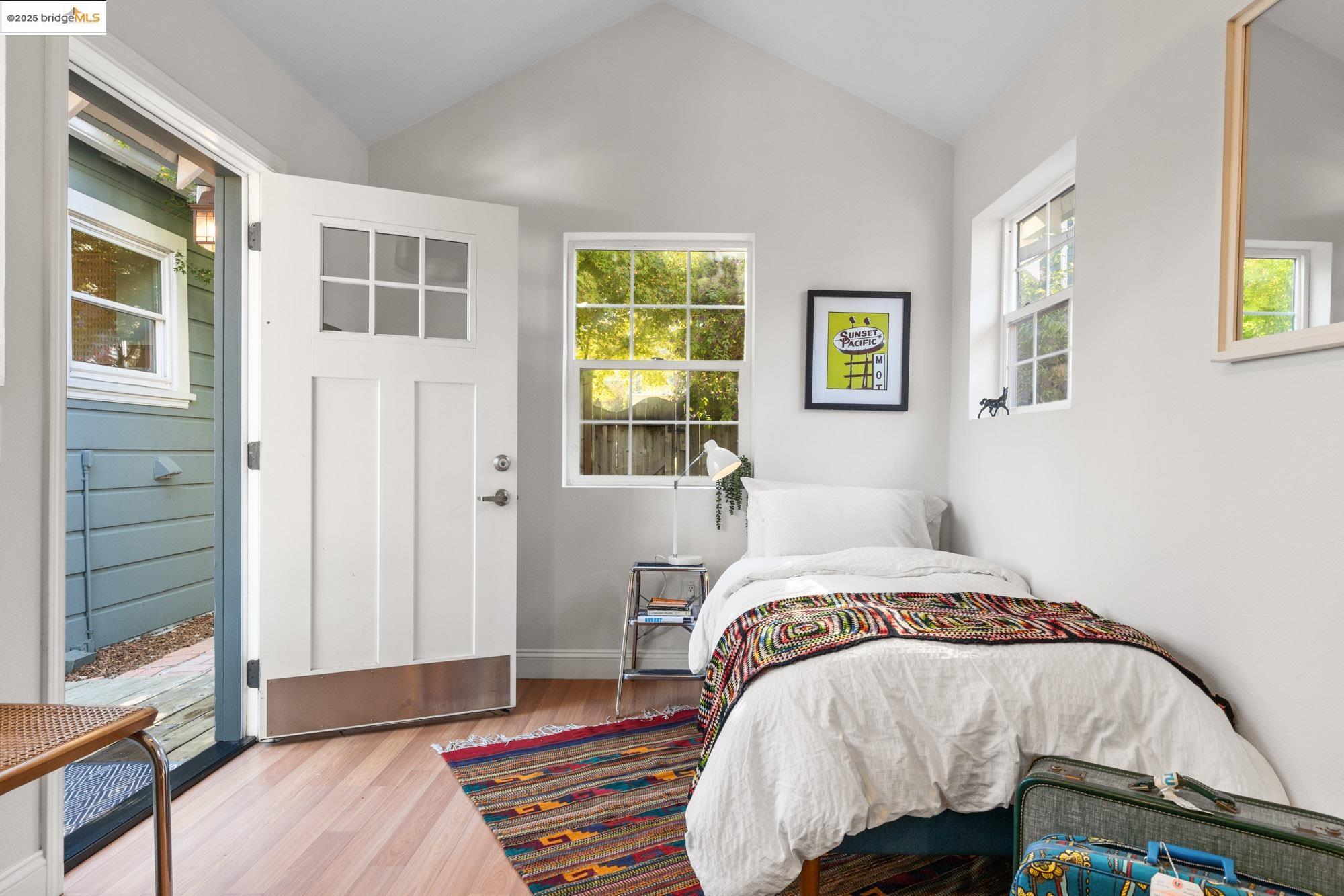 Detail Gallery Image 34 of 55 For 7916 Earl St, Oakland,  CA 94605 - 2 Beds | 2 Baths