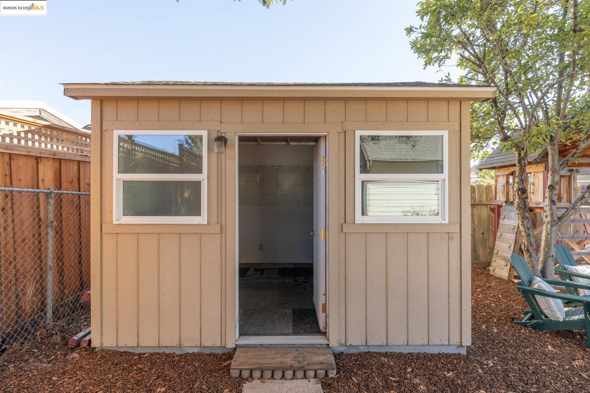 Detail Gallery Image 40 of 55 For 7916 Earl St, Oakland,  CA 94605 - 2 Beds | 2 Baths