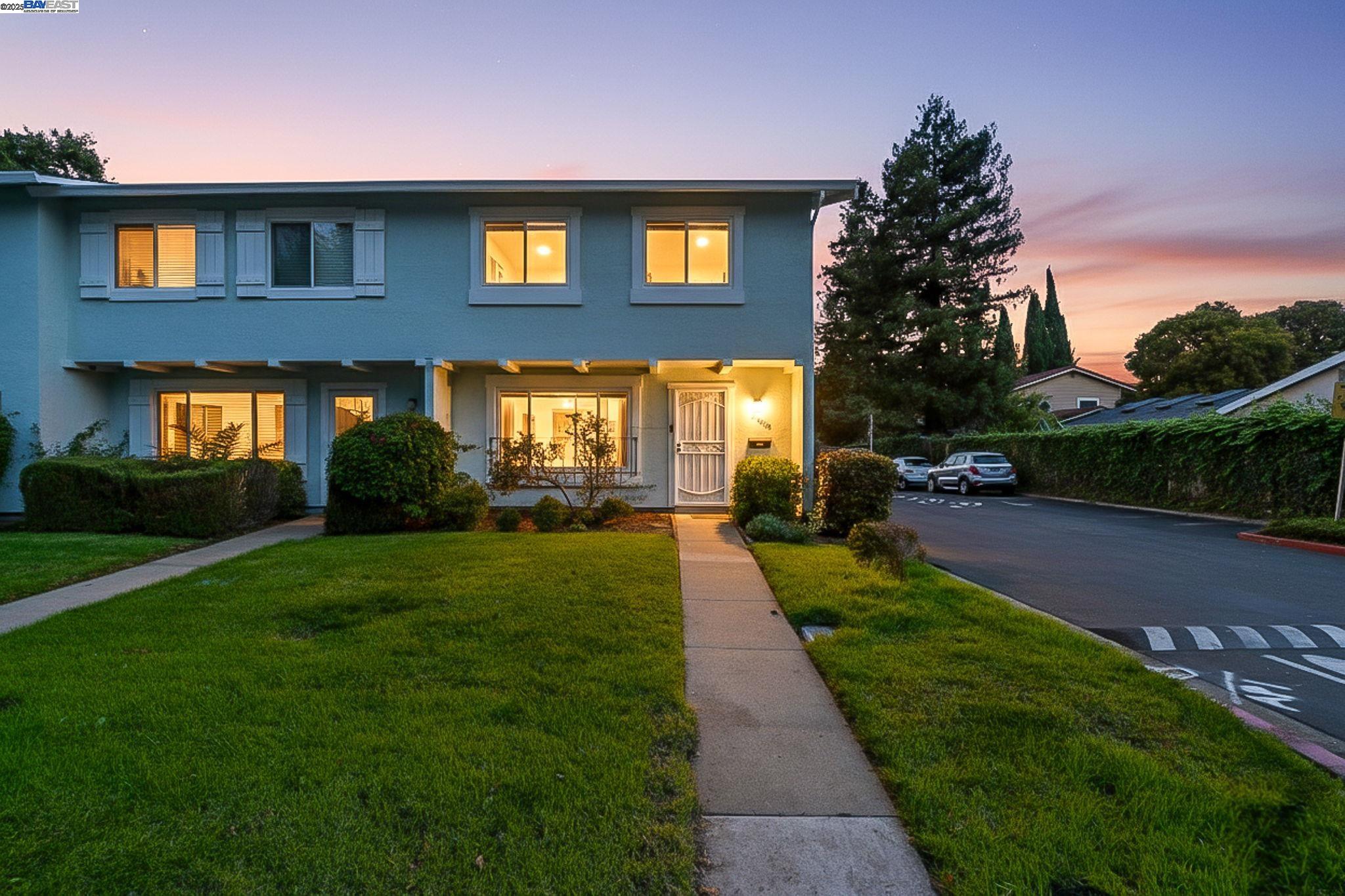 Front Image Thumbnail for BE41116376