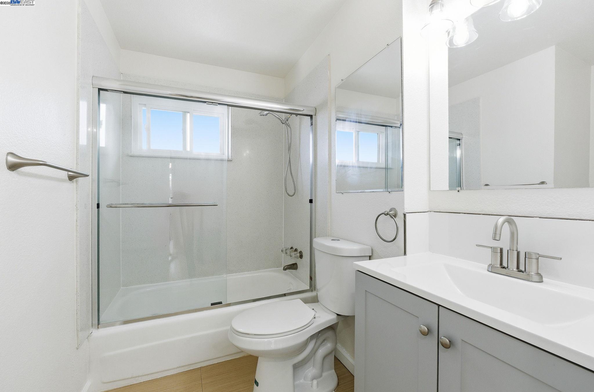 Detail Gallery Image 13 of 26 For 38618 Royal Ann Cmn, Fremont,  CA 94536 - 3 Beds | 2 Baths