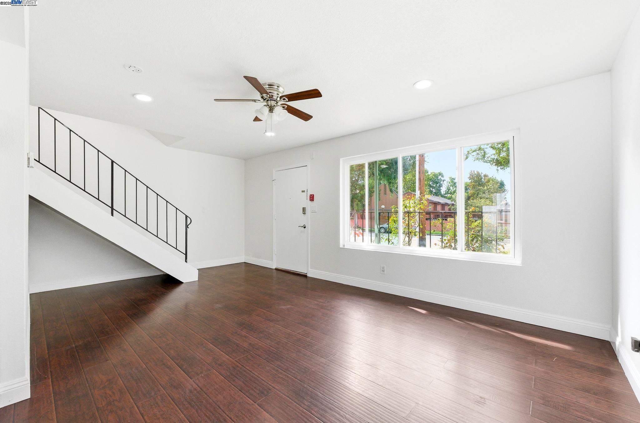 Detail Gallery Image 8 of 26 For 38618 Royal Ann Cmn, Fremont,  CA 94536 - 3 Beds | 2 Baths