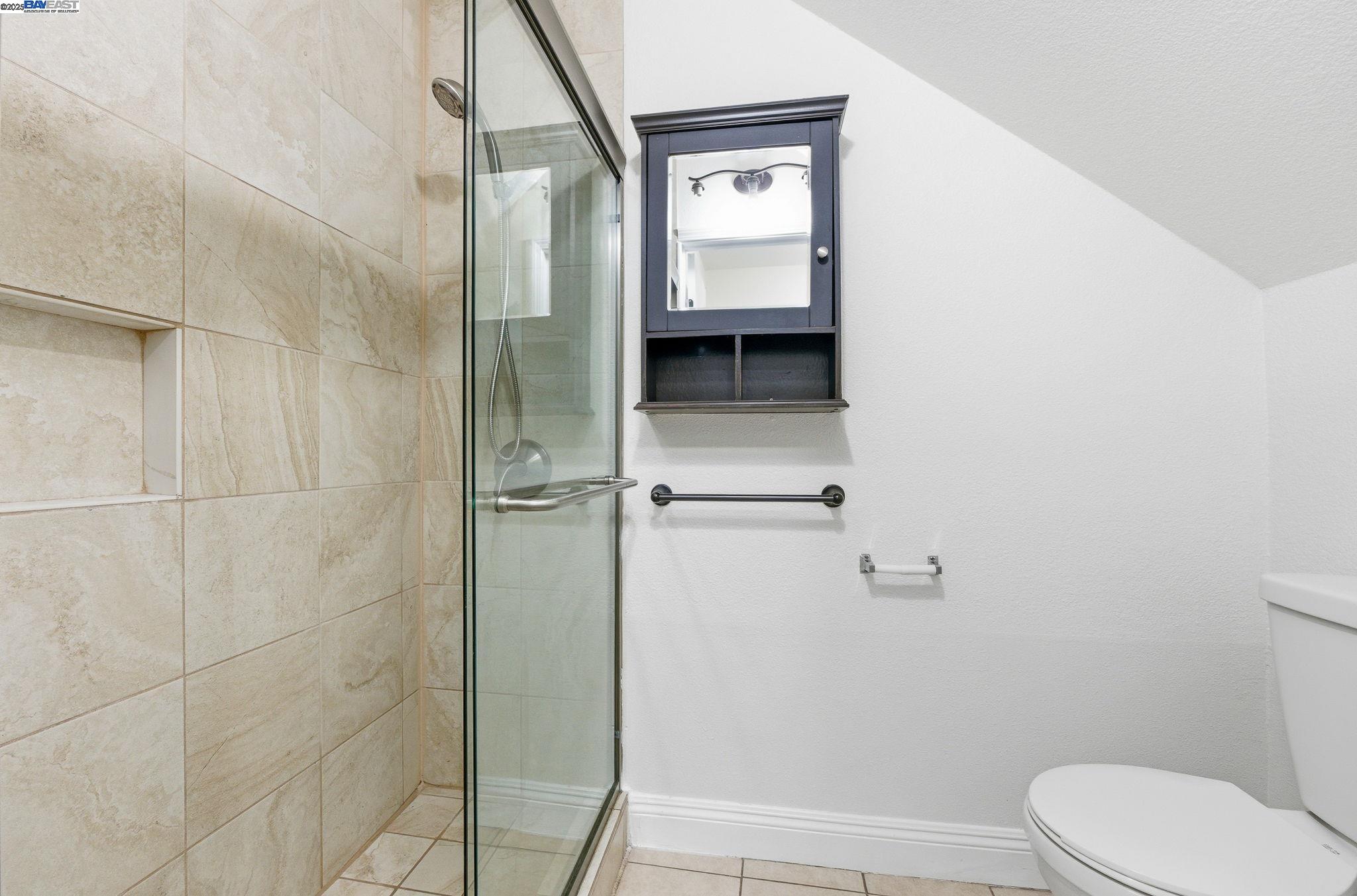 Detail Gallery Image 10 of 26 For 38618 Royal Ann Cmn, Fremont,  CA 94536 - 3 Beds | 2 Baths