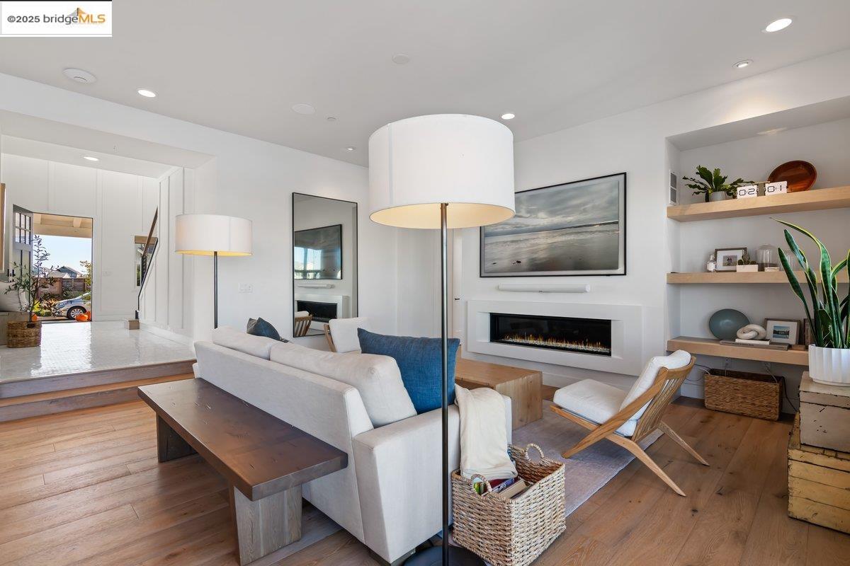 Detail Gallery Image 9 of 60 For 419 Halcyon Pl, Bethel Island,  CA 94511 - 4 Beds | 4/1 Baths