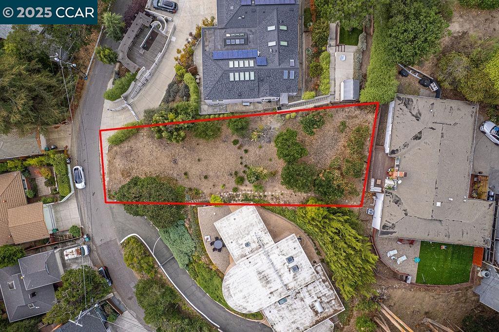 Detail Gallery Image 10 of 18 For 4445 Arcadia, Oakland,  CA 94602 - – Beds | – Baths