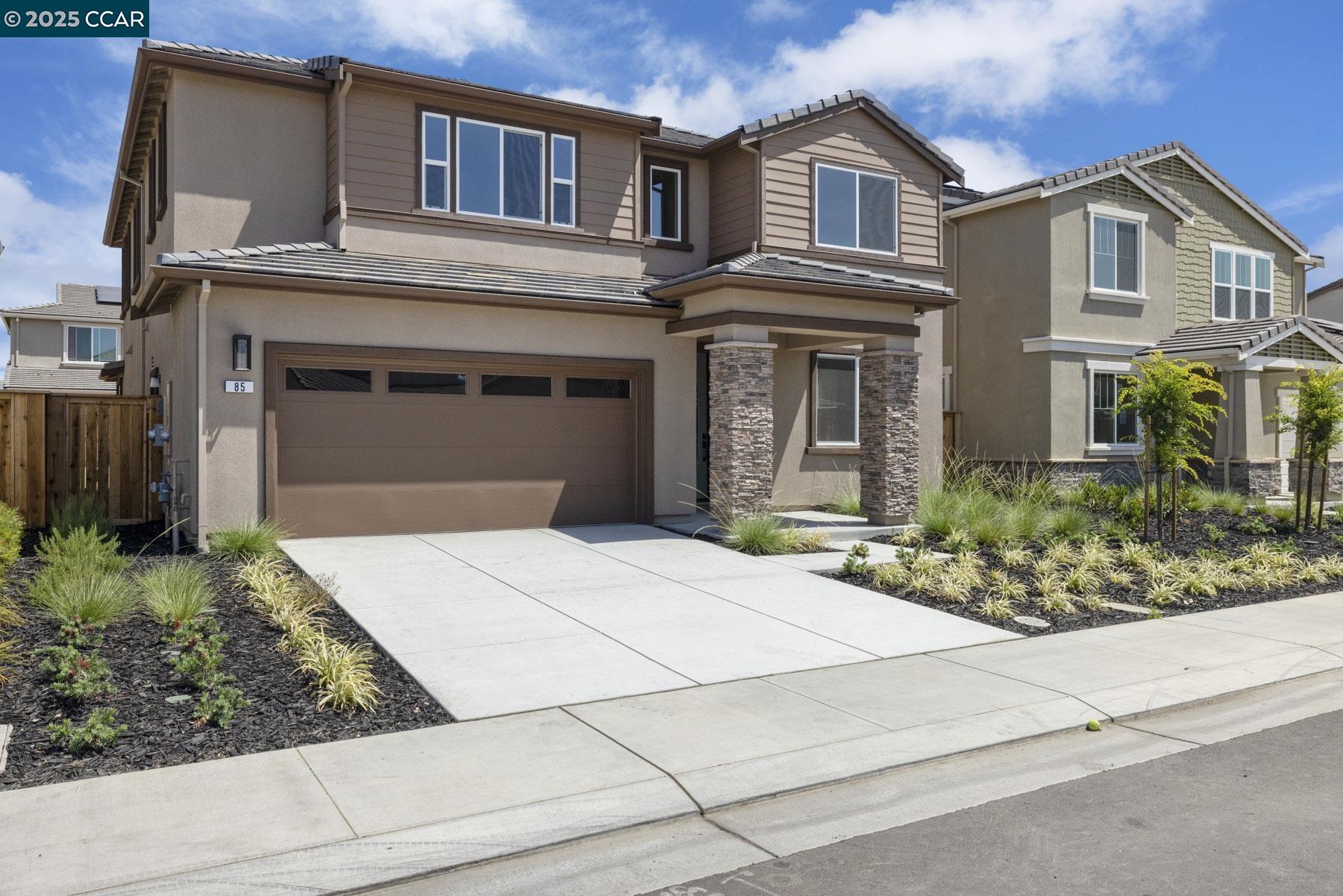 Front Image Thumbnail for CC41116385