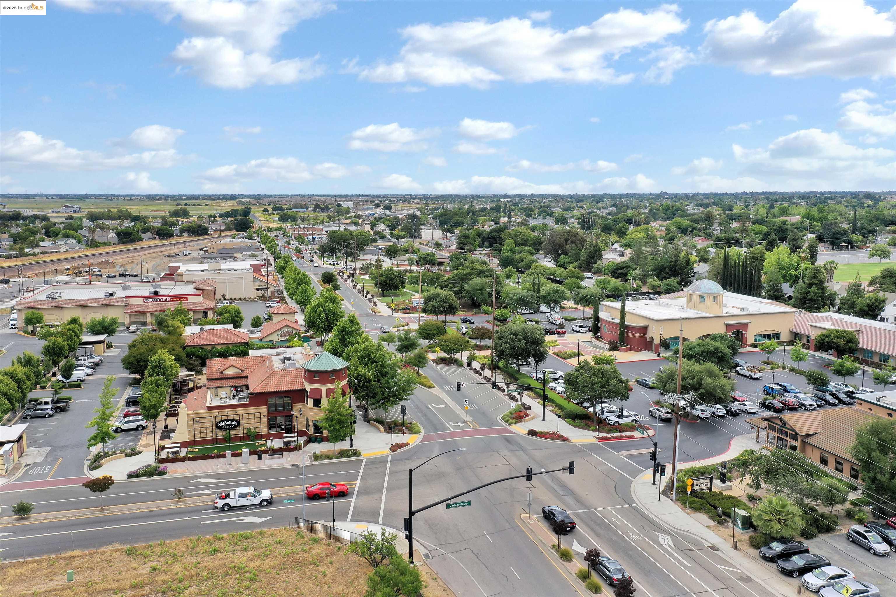 Detail Gallery Image 29 of 36 For 5033 Teixeira Way, Oakley,  CA 94561 - 4 Beds | 2 Baths