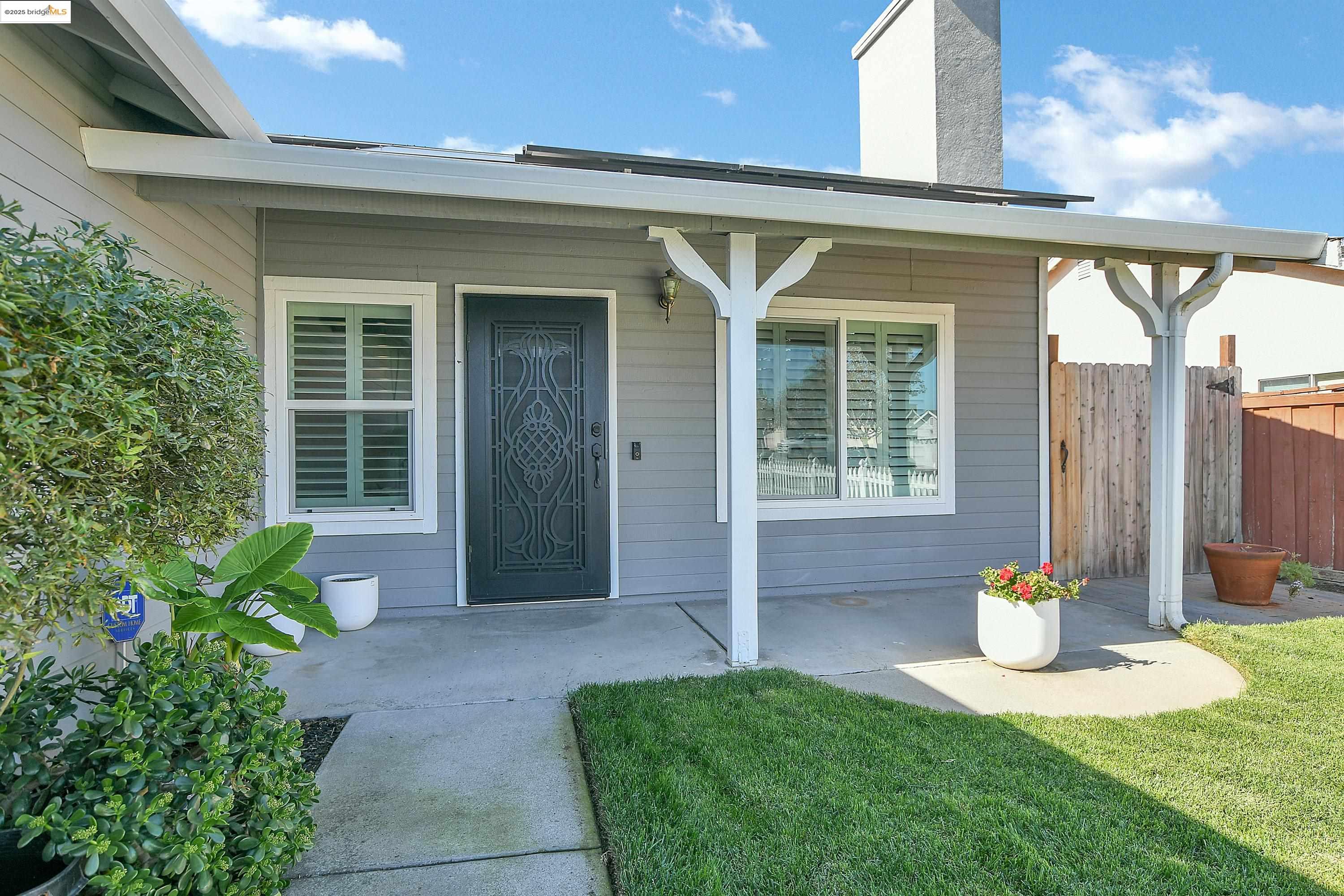 Detail Gallery Image 5 of 36 For 5033 Teixeira Way, Oakley,  CA 94561 - 4 Beds | 2 Baths