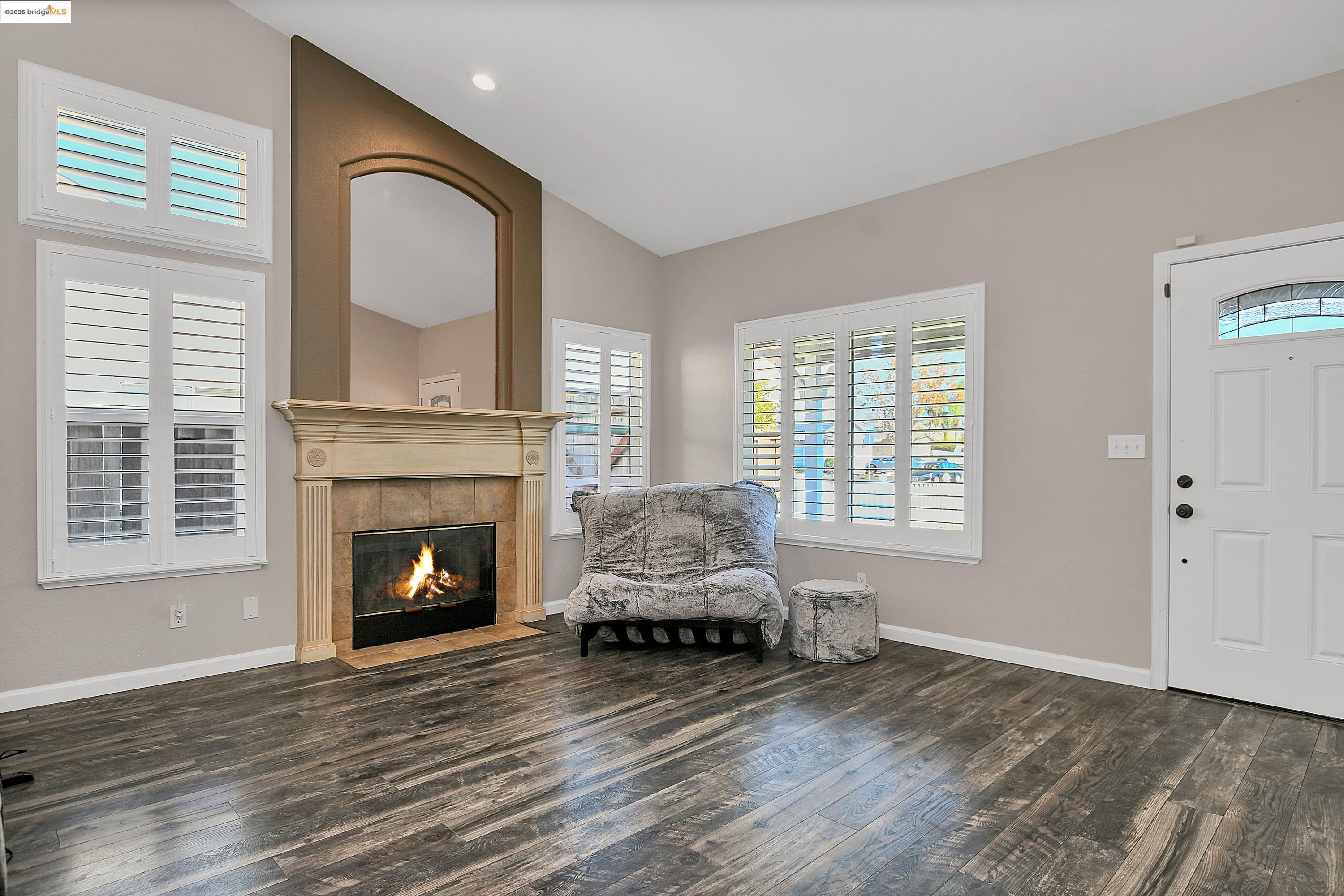 Detail Gallery Image 8 of 36 For 5033 Teixeira Way, Oakley,  CA 94561 - 4 Beds | 2 Baths