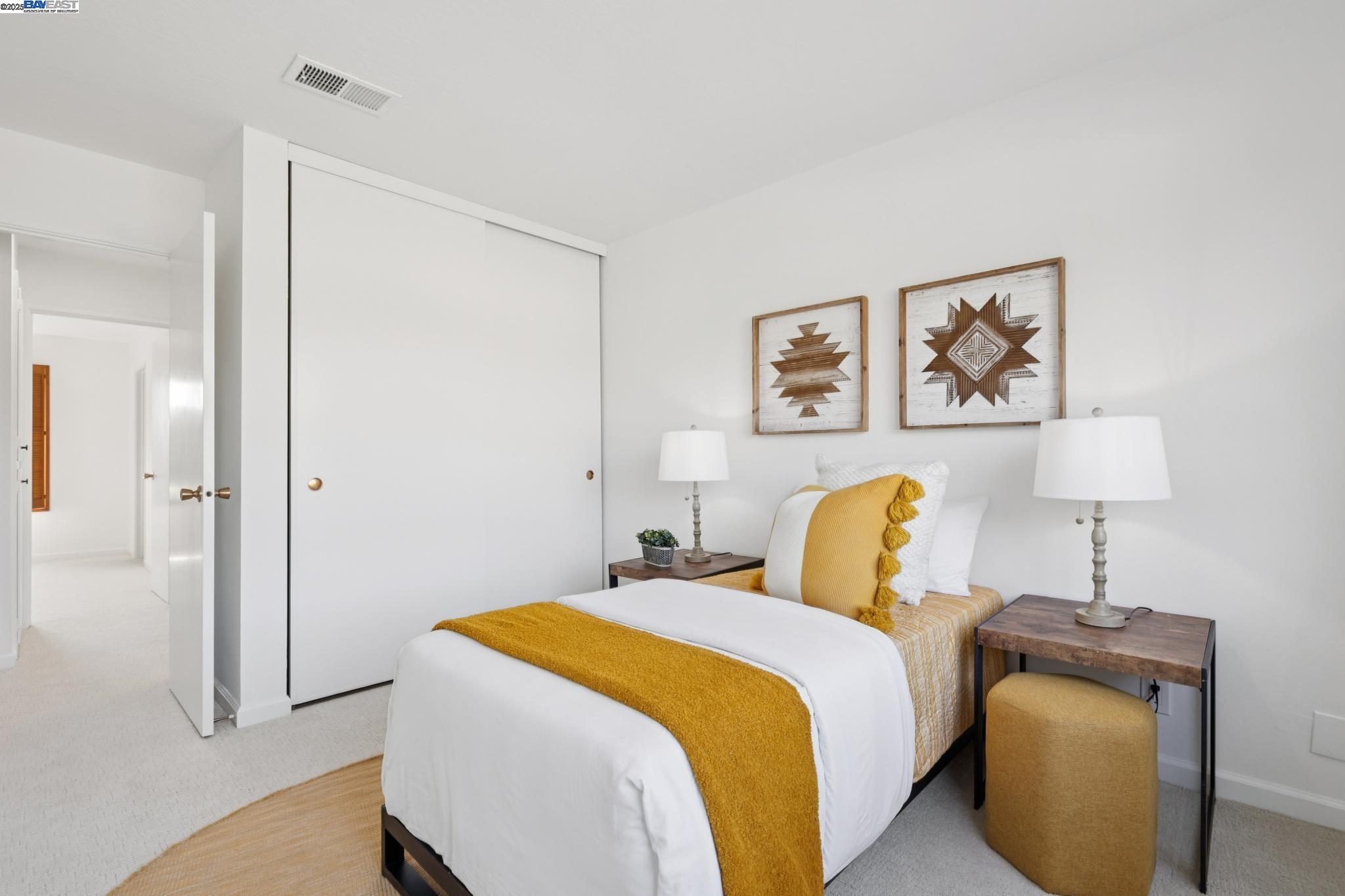 Detail Gallery Image 24 of 39 For 3032 Linda Vista, Alameda,  CA 94502 - 3 Beds | 1/1 Baths