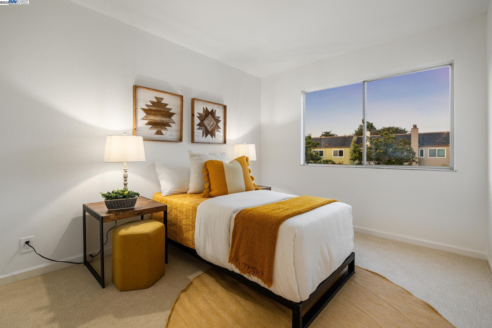 Detail Gallery Image 25 of 39 For 3032 Linda Vista, Alameda,  CA 94502 - 3 Beds | 1/1 Baths