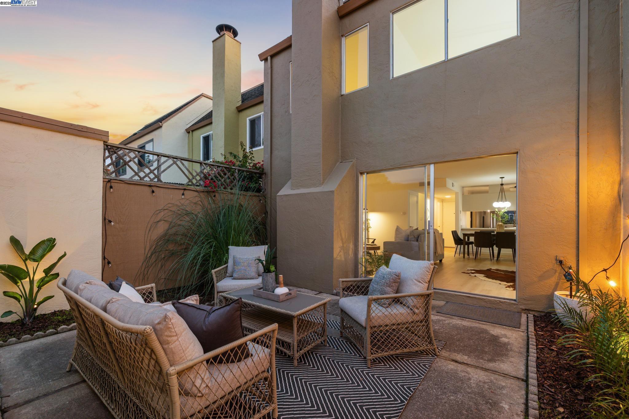 Detail Gallery Image 34 of 39 For 3032 Linda Vista, Alameda,  CA 94502 - 3 Beds | 1/1 Baths