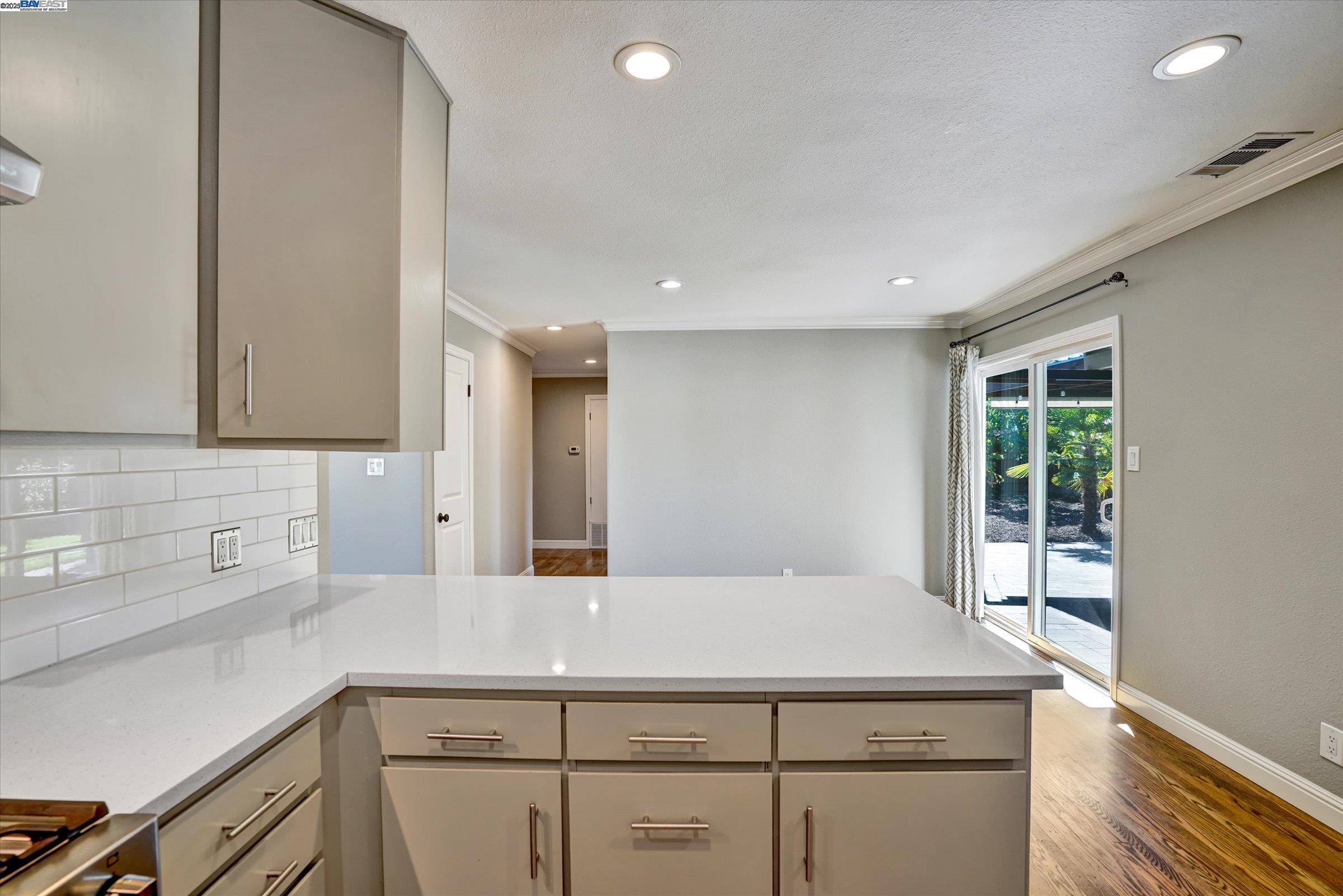 Detail Gallery Image 17 of 42 For 191 Brown Dr, Pacheco,  CA 94553 - 3 Beds | 1 Baths