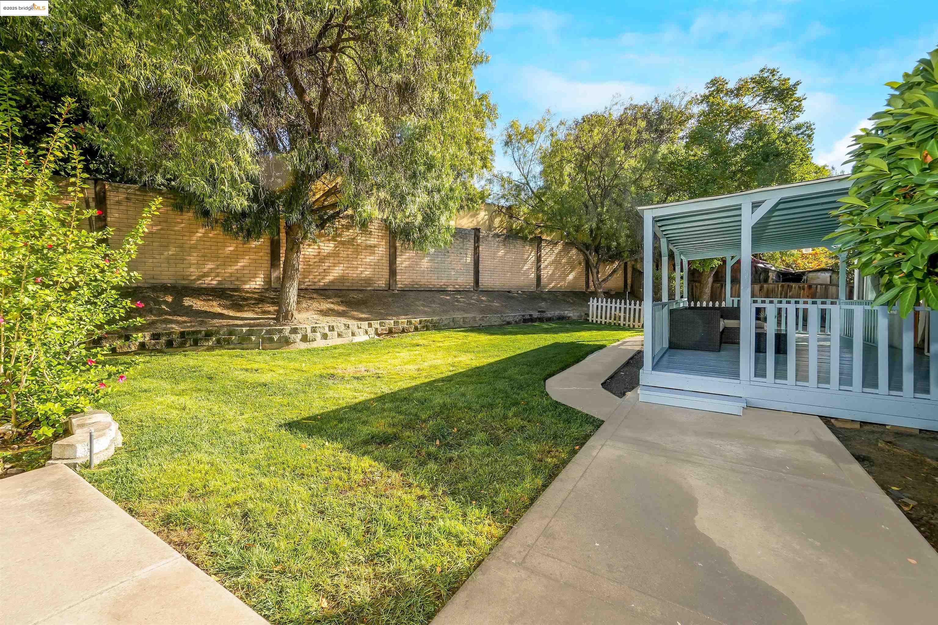 Detail Gallery Image 33 of 57 For 127 Meadwell Ct, San Jose,  CA 95138 - 3 Beds | 2 Baths