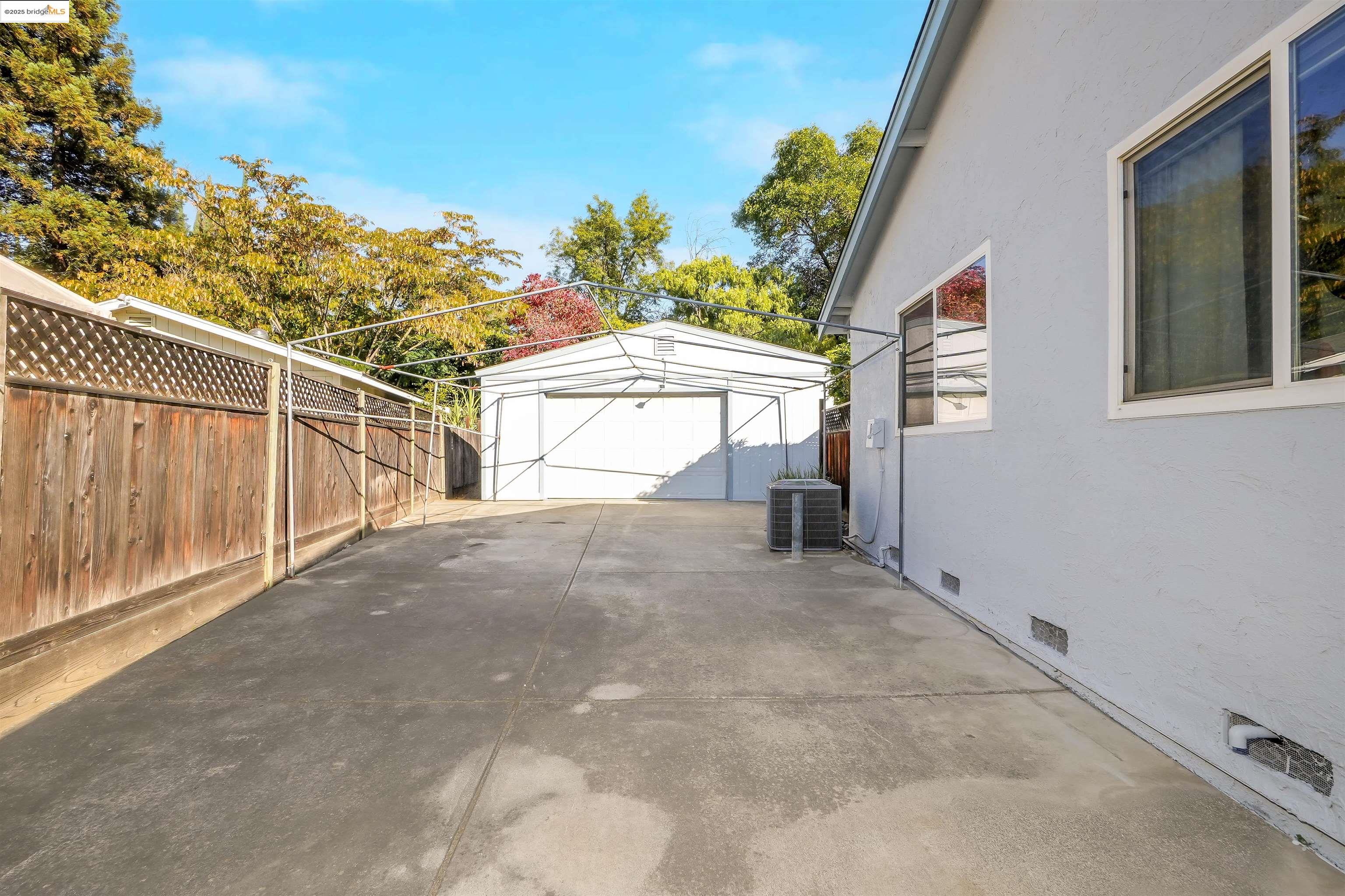 Detail Gallery Image 44 of 57 For 127 Meadwell Ct, San Jose,  CA 95138 - 3 Beds | 2 Baths