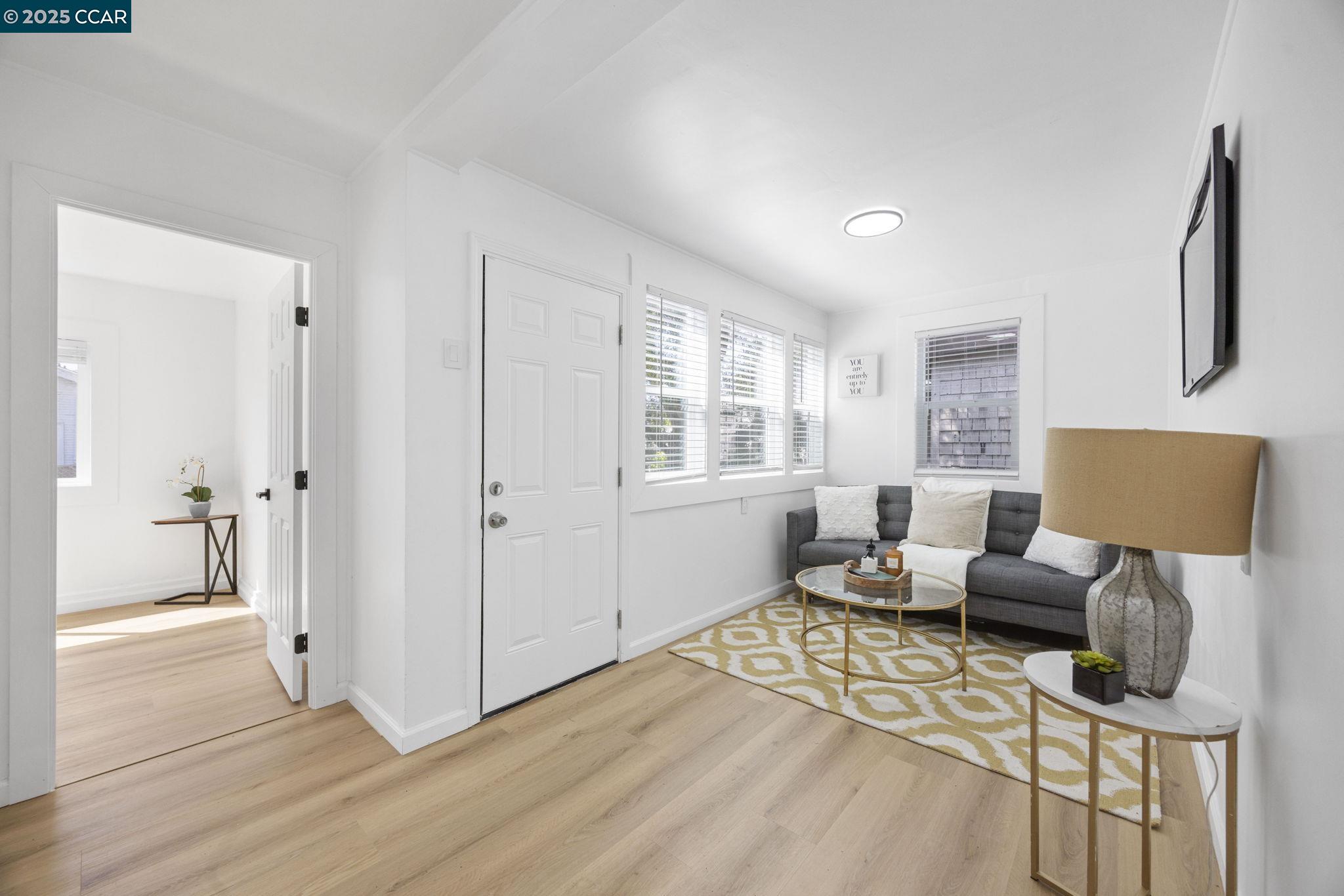 Detail Gallery Image 25 of 37 For 1535 38th Ave, Oakland,  CA 94601 - 4 Beds | 2 Baths