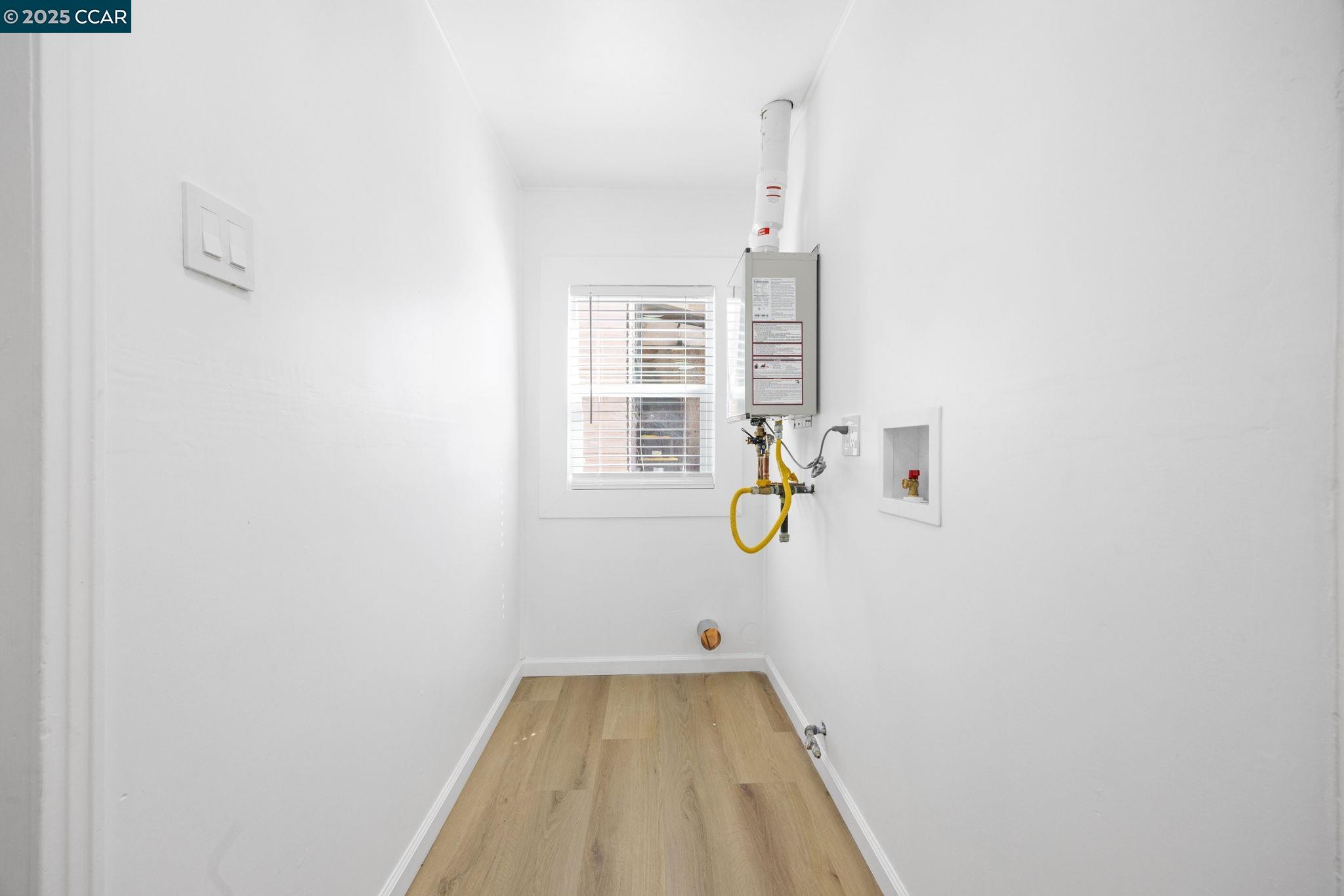 Detail Gallery Image 26 of 37 For 1535 38th Ave, Oakland,  CA 94601 - 4 Beds | 2 Baths