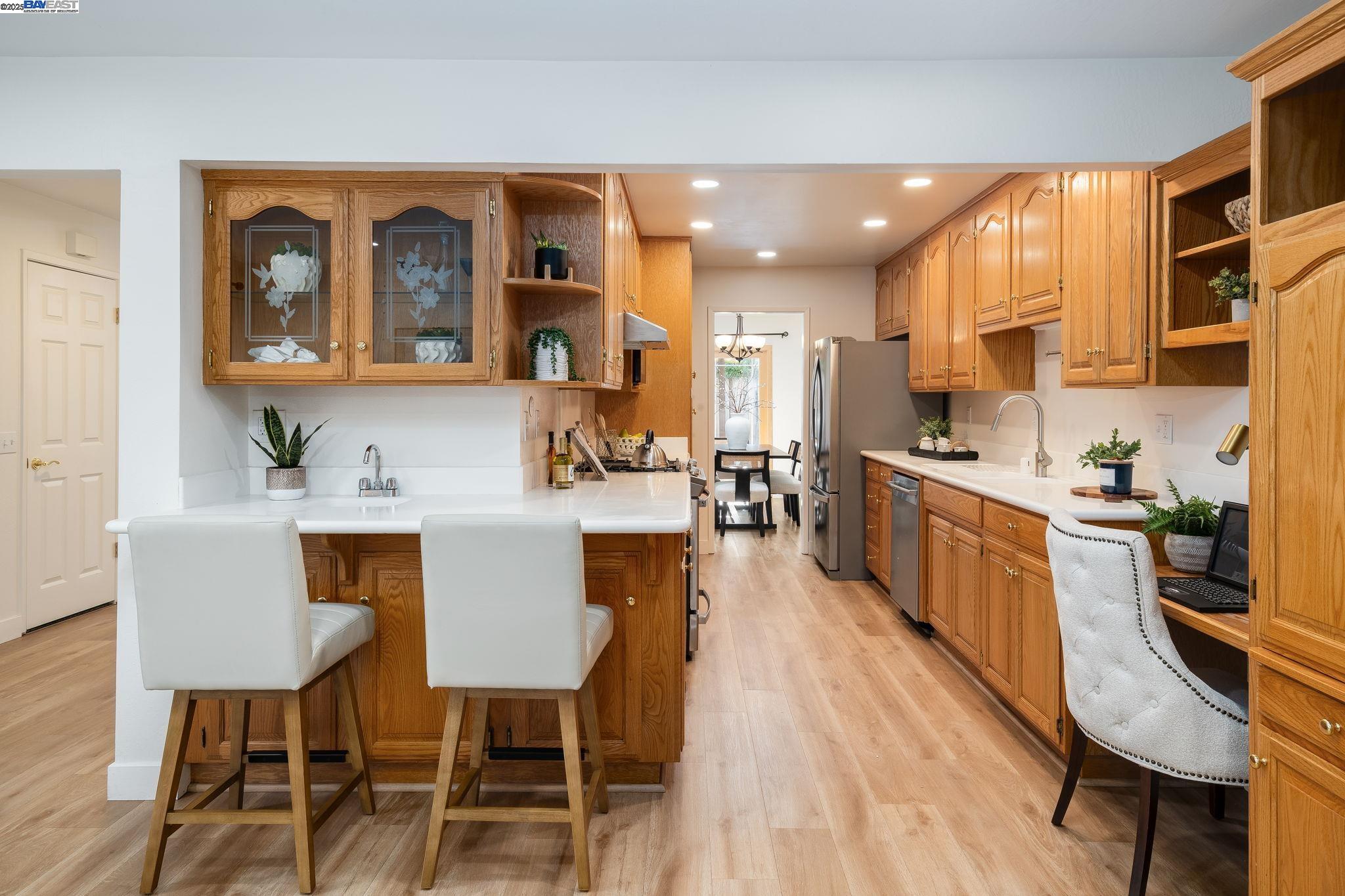 Detail Gallery Image 19 of 39 For 725 Old Creek Rd, Danville,  CA 94526 - 3 Beds | 2/1 Baths