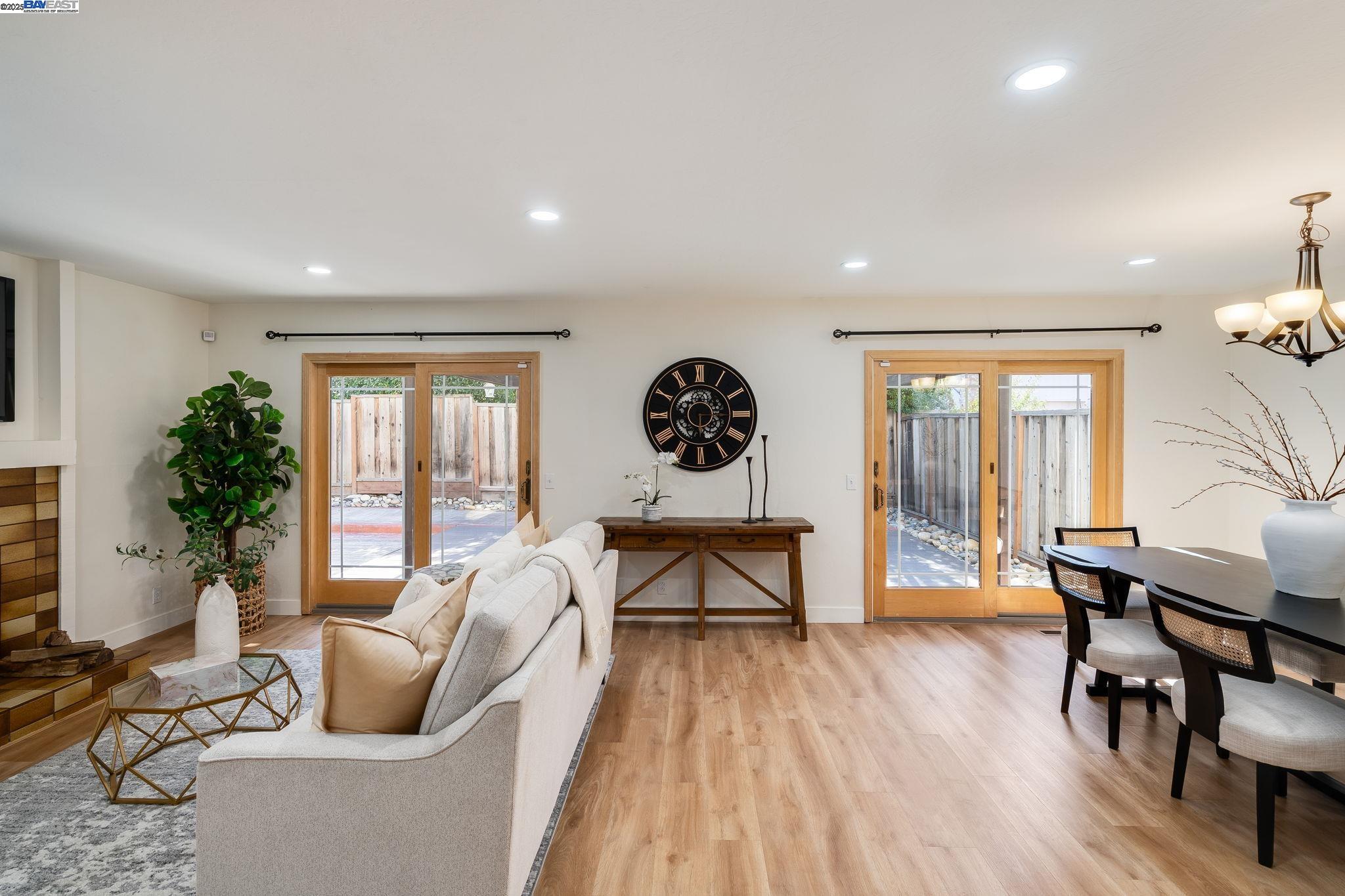 Detail Gallery Image 7 of 39 For 725 Old Creek Rd, Danville,  CA 94526 - 3 Beds | 2/1 Baths