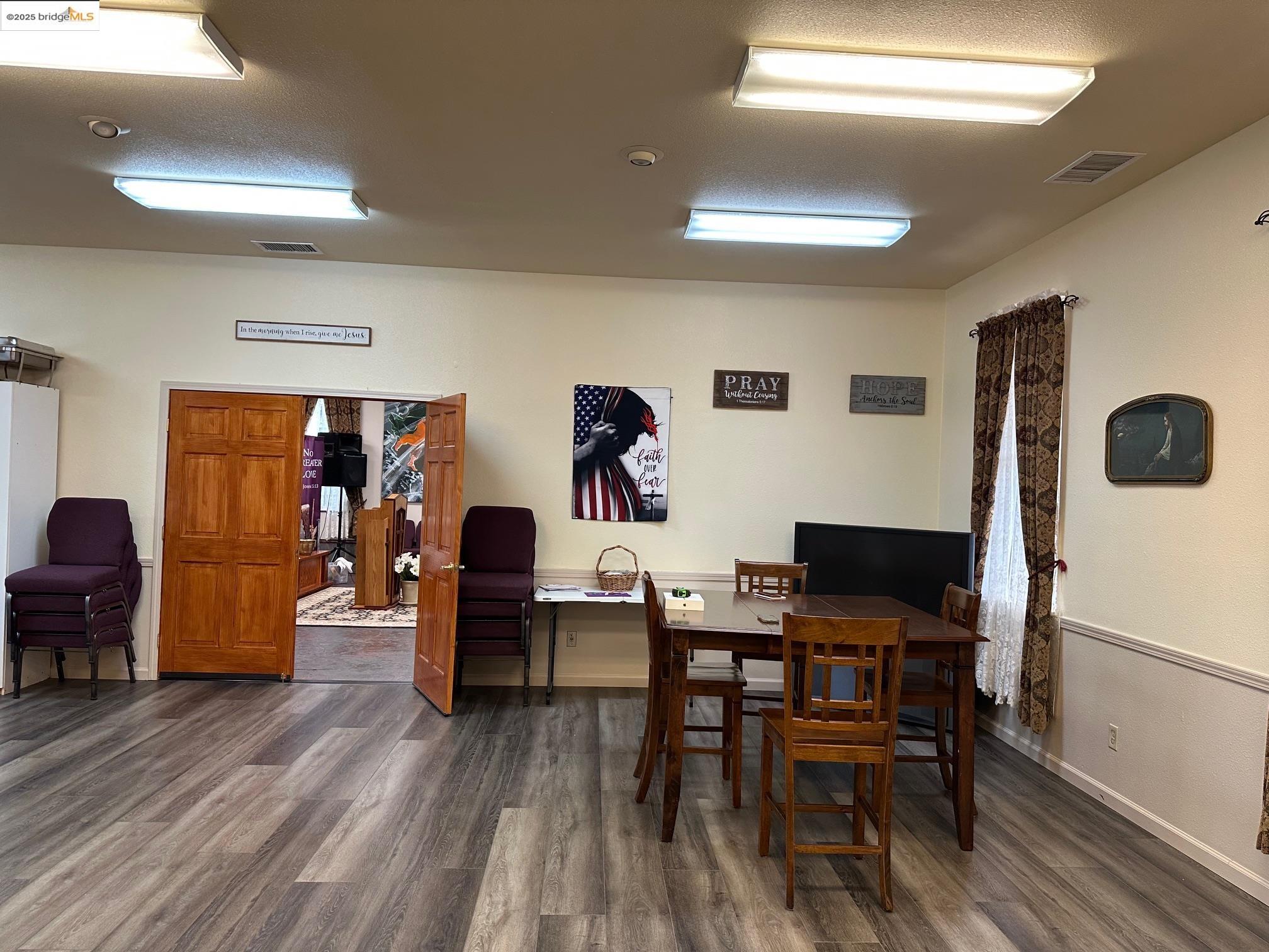 Detail Gallery Image 11 of 20 For 5033 Main Street, Coulterville,  CA 95311 - 0 Beds | 2 Baths