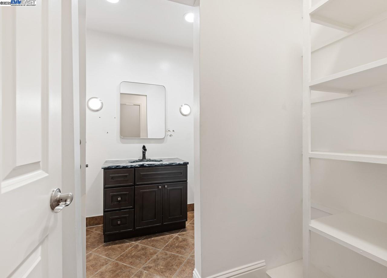 Detail Gallery Image 25 of 58 For 1400 Lawrence Rd, Danville,  CA 94506 - 6 Beds | 4/1 Baths