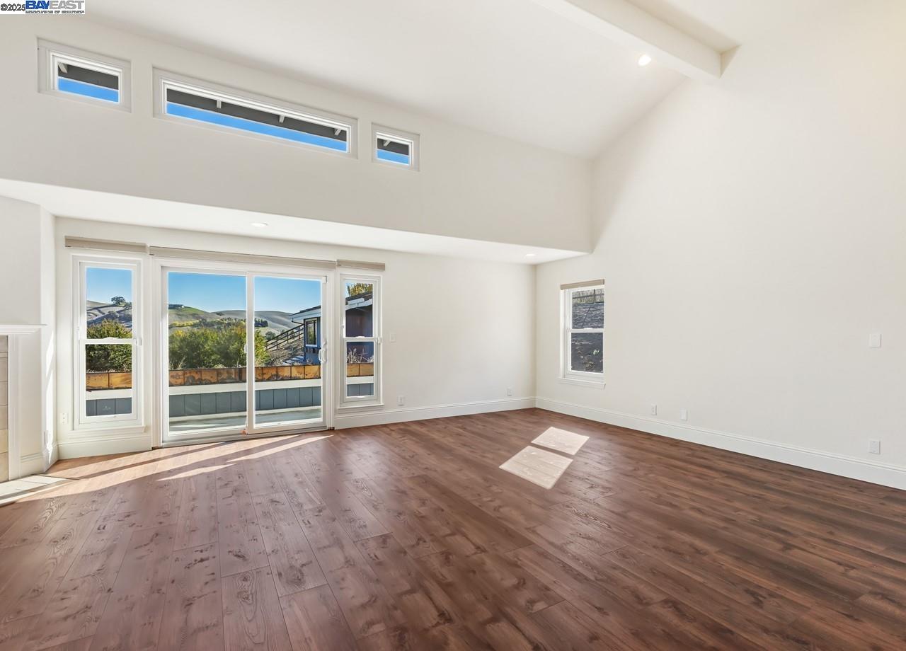 Detail Gallery Image 30 of 58 For 1400 Lawrence Rd, Danville,  CA 94506 - 6 Beds | 4/1 Baths