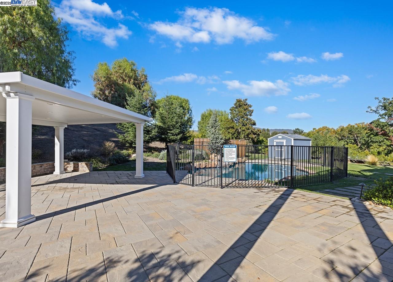 Detail Gallery Image 42 of 58 For 1400 Lawrence Rd, Danville,  CA 94506 - 6 Beds | 4/1 Baths