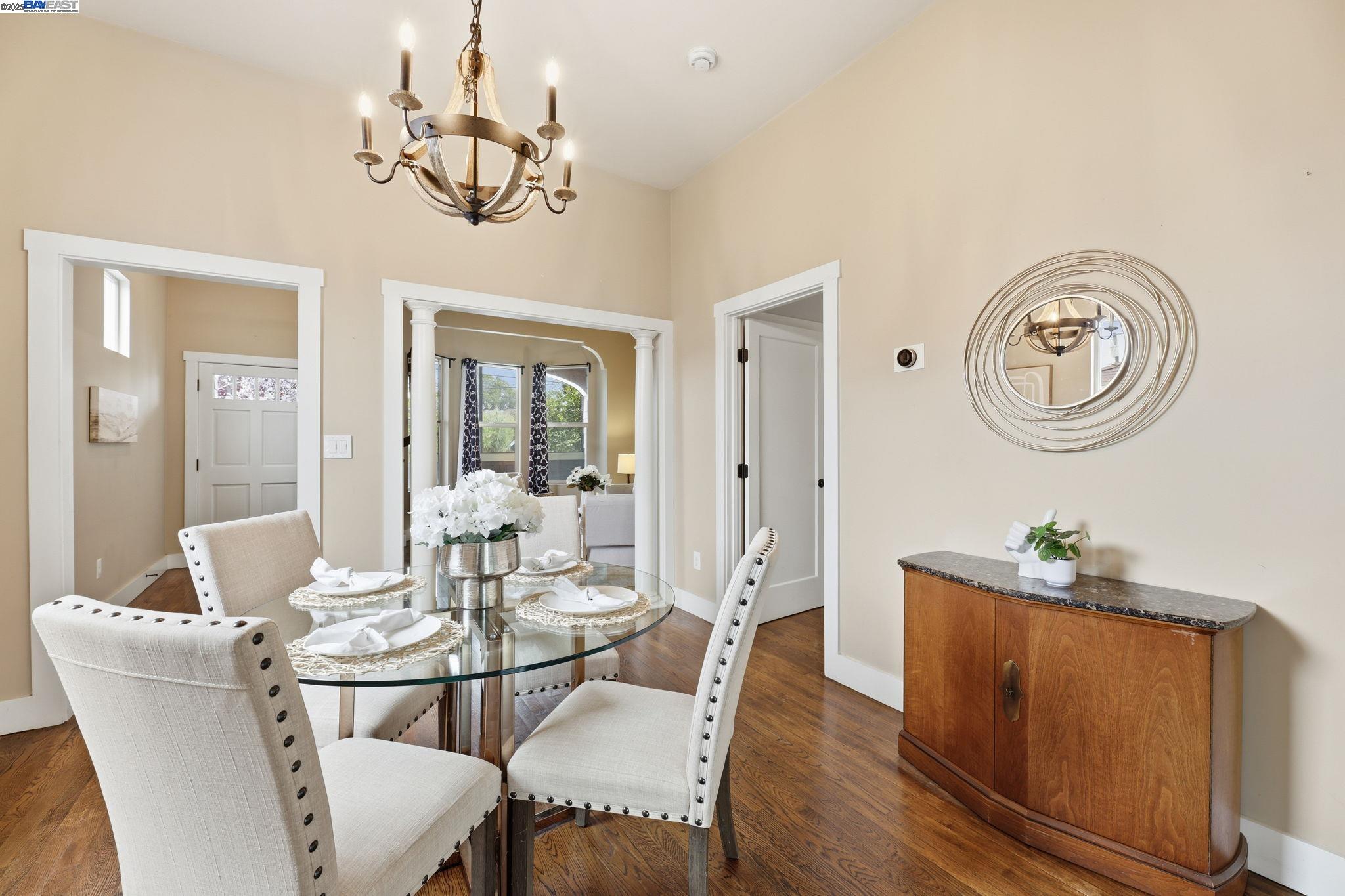 Detail Gallery Image 21 of 41 For 2417 Linden Sreet, Oakland,  CA 94607-2928 - 4 Beds | 2 Baths