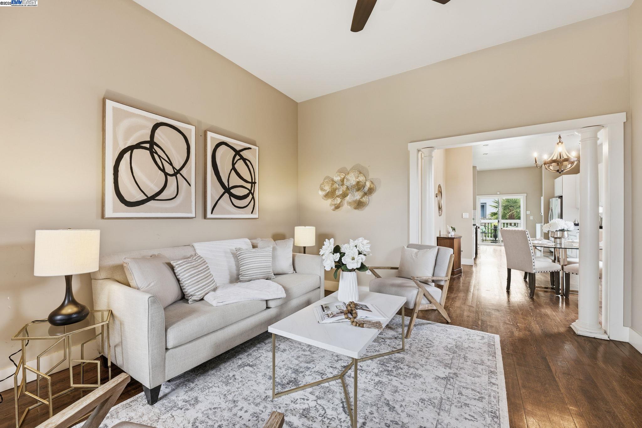 Detail Gallery Image 8 of 41 For 2417 Linden Sreet, Oakland,  CA 94607-2928 - 4 Beds | 2 Baths