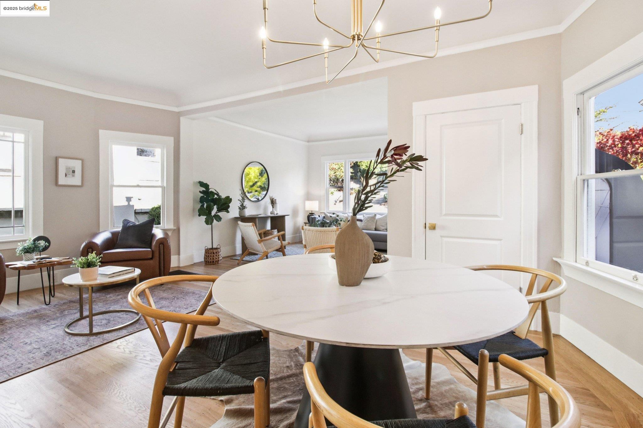 Detail Gallery Image 19 of 40 For 5361 Thomas Ave, Oakland,  CA 94618 - 2 Beds | 1 Baths