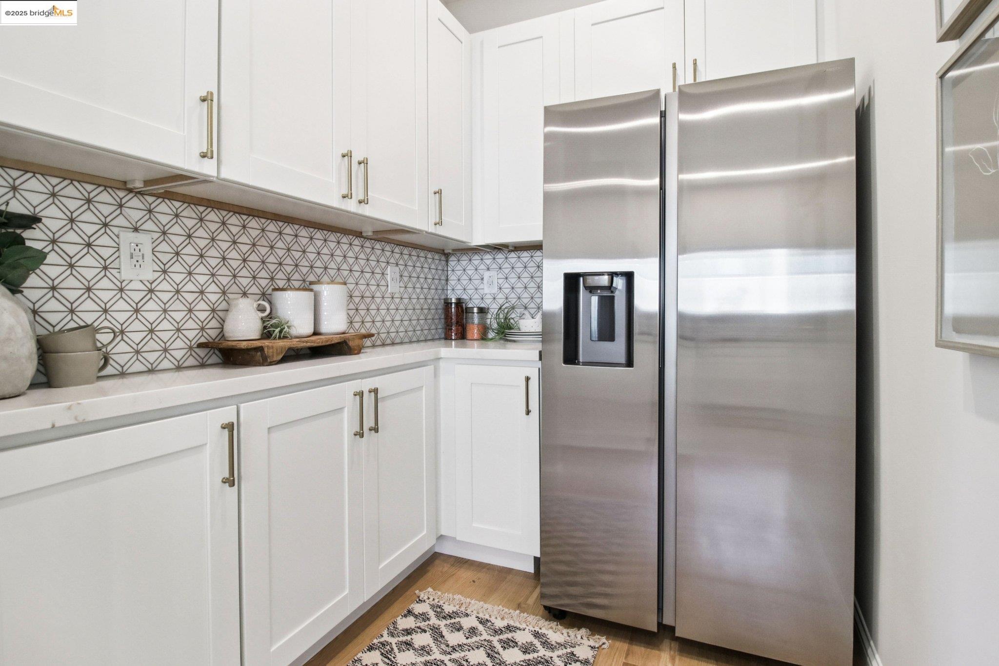 Detail Gallery Image 21 of 40 For 5361 Thomas Ave, Oakland,  CA 94618 - 2 Beds | 1 Baths