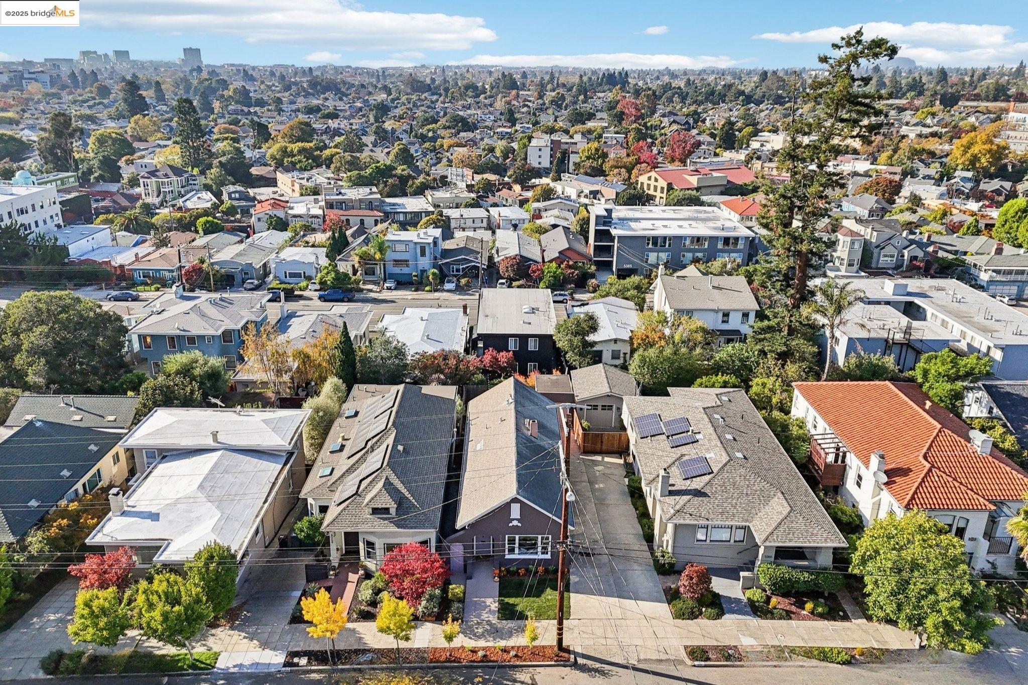 Detail Gallery Image 39 of 40 For 5361 Thomas Ave, Oakland,  CA 94618 - 2 Beds | 1 Baths