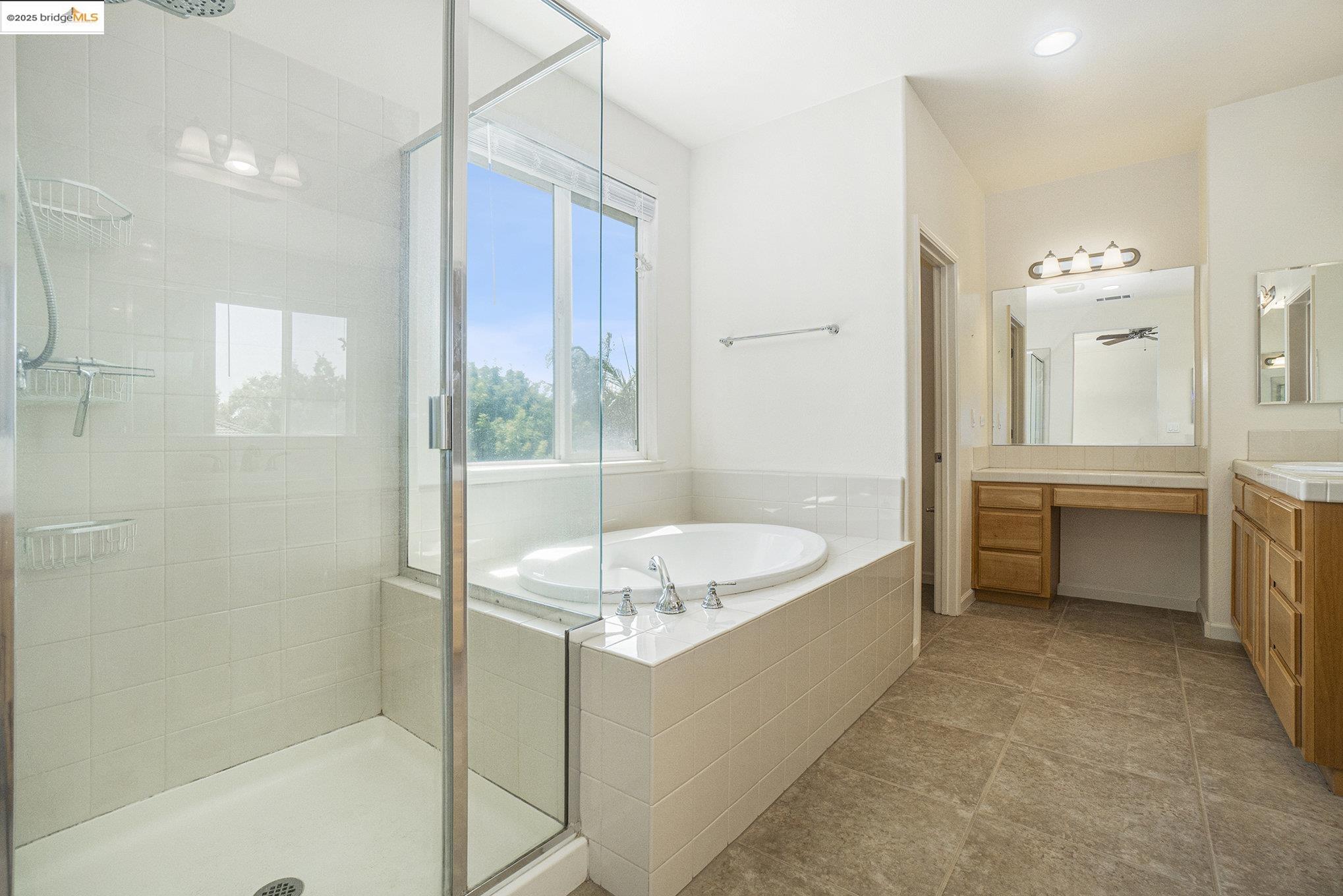 Detail Gallery Image 11 of 22 For 752 Jennifer Street, Brentwood,  CA 94513 - 5 Beds | 3 Baths