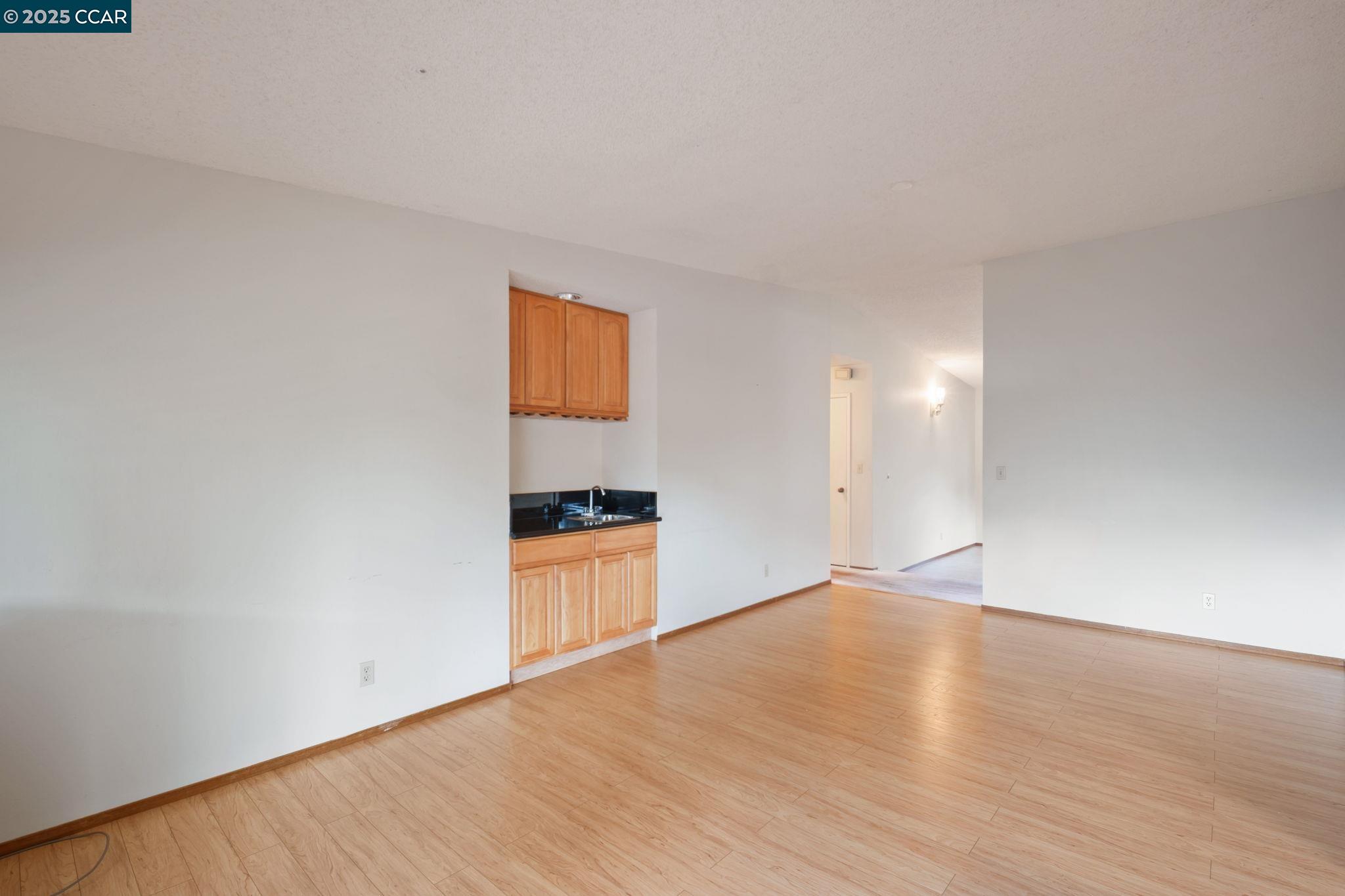 Detail Gallery Image 14 of 50 For 581 Mt Dell, Clayton,  CA 94517 - 4 Beds | 2 Baths