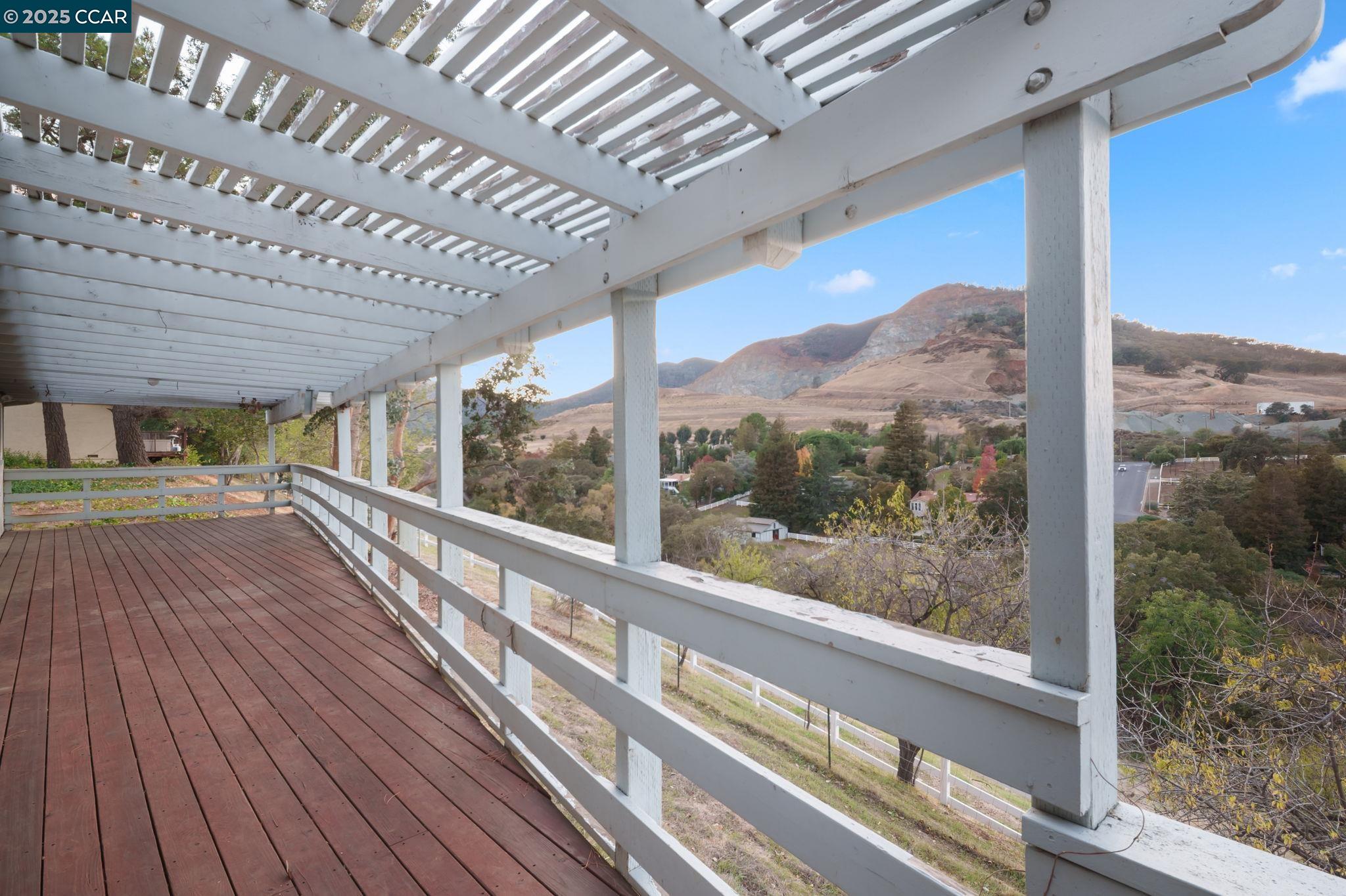 Detail Gallery Image 38 of 50 For 581 Mt Dell, Clayton,  CA 94517 - 4 Beds | 2 Baths