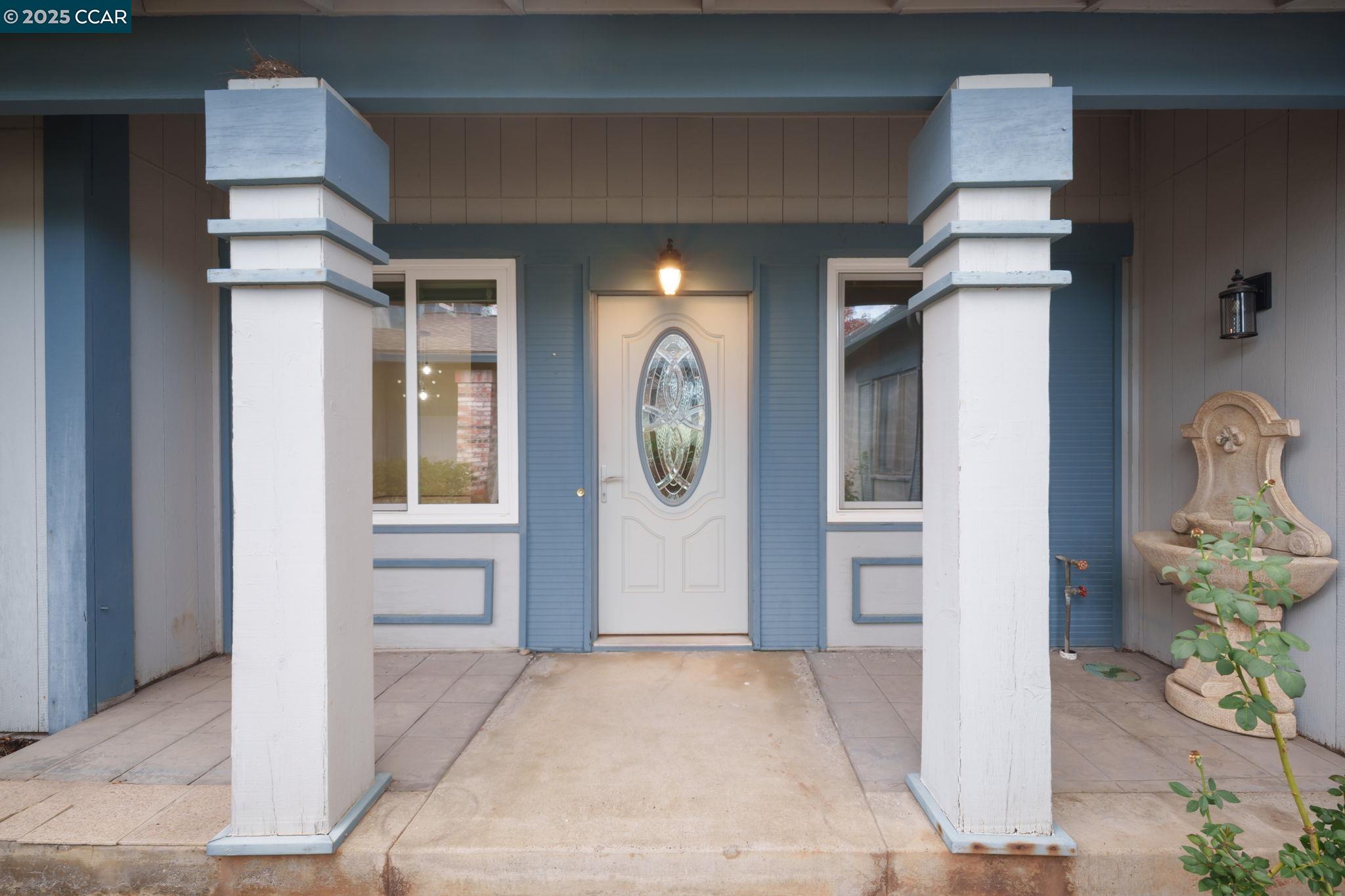 Detail Gallery Image 5 of 50 For 581 Mt Dell, Clayton,  CA 94517 - 4 Beds | 2 Baths