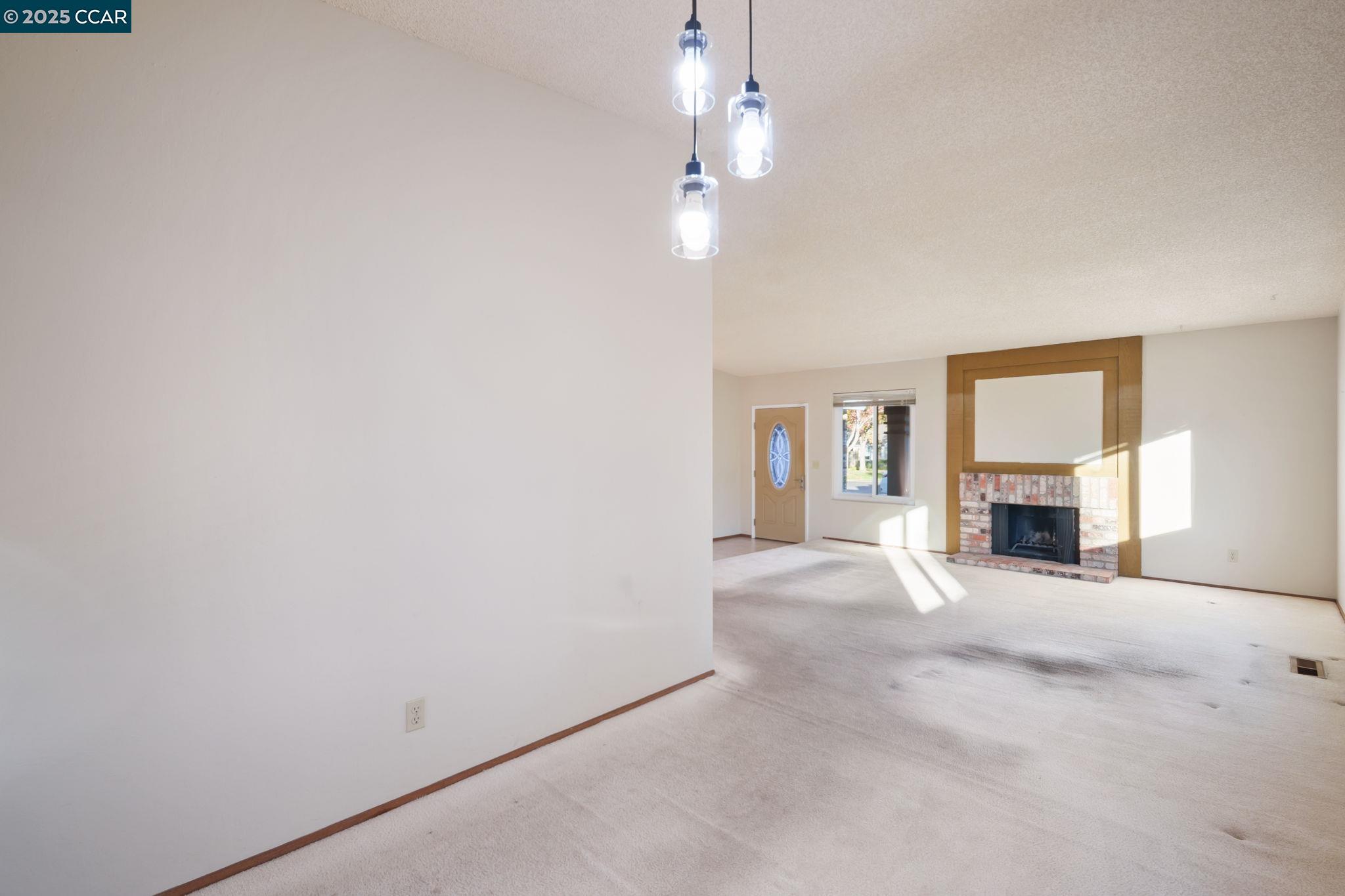 Detail Gallery Image 9 of 50 For 581 Mt Dell, Clayton,  CA 94517 - 4 Beds | 2 Baths