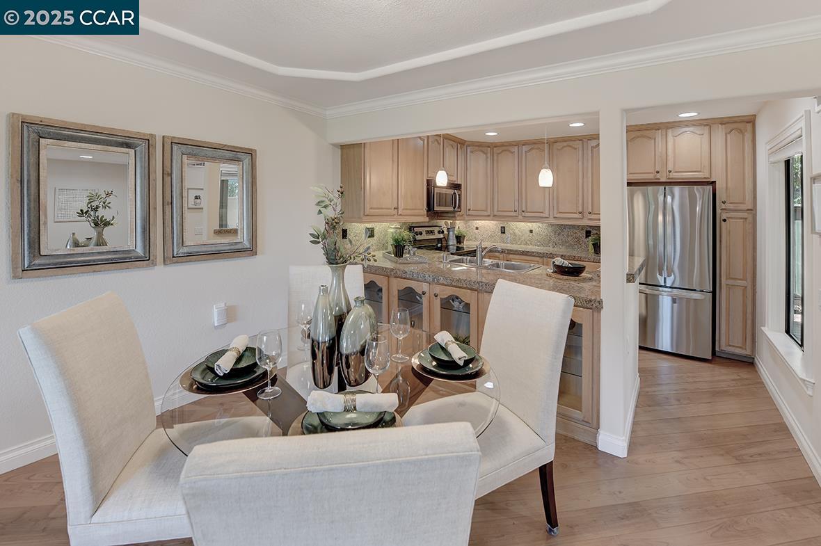 Front Image Thumbnail for CC41116415