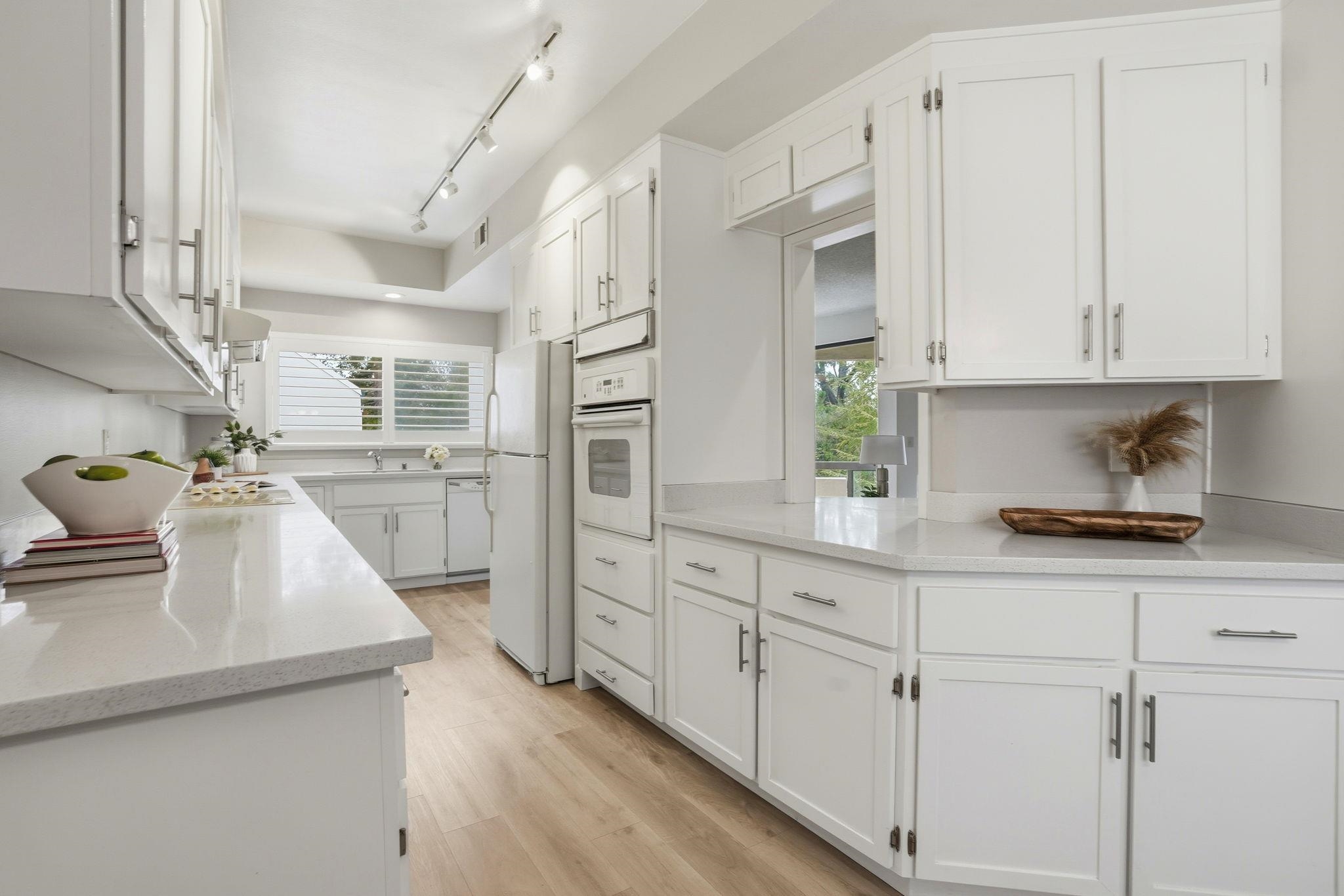 Detail Gallery Image 13 of 36 For 1221 Avenida Sevilla 1b,  Walnut Creek,  CA 94595 - 2 Beds | 2 Baths