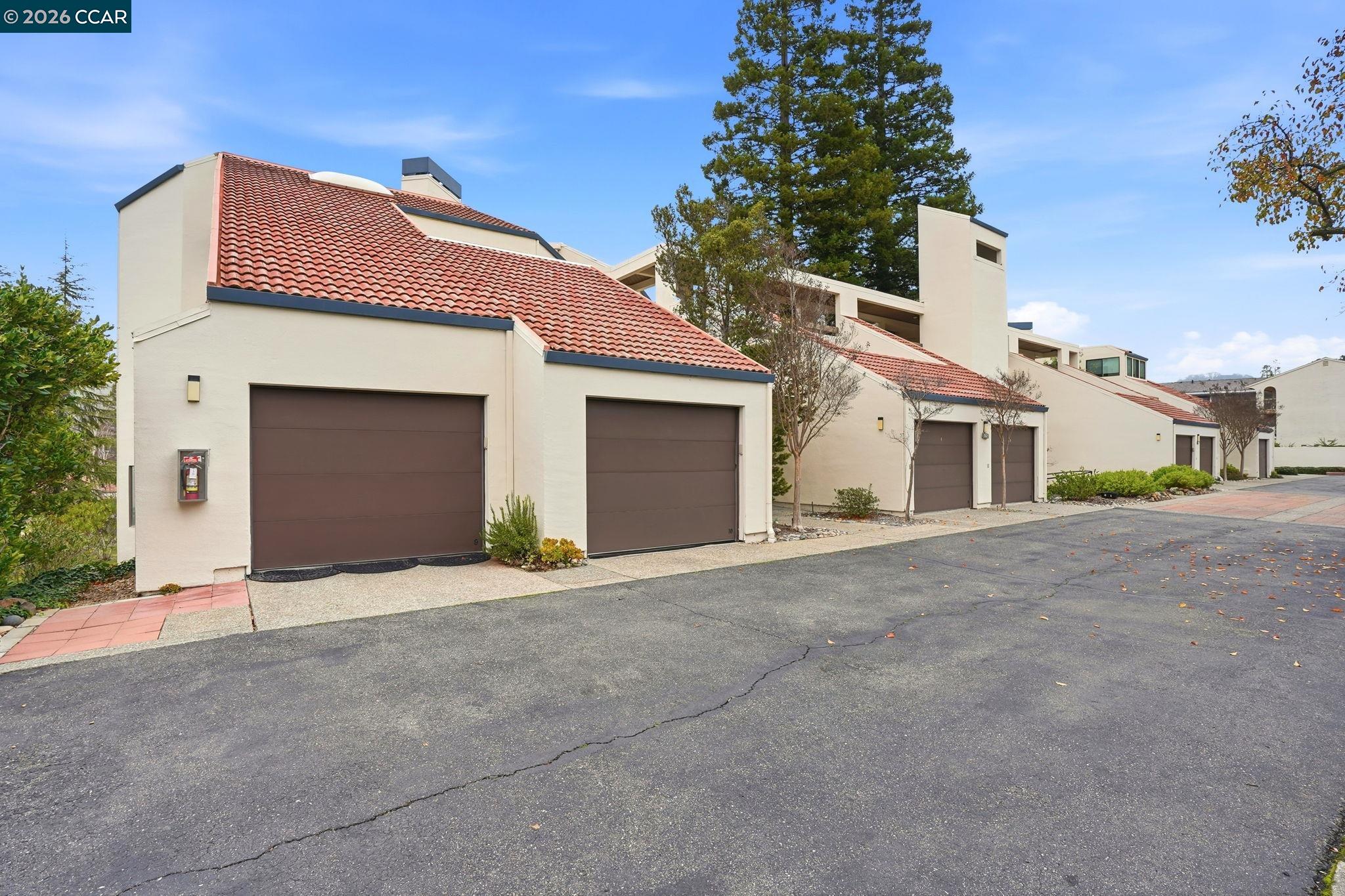 Photo #3: 41116416 Listing: Photo #3