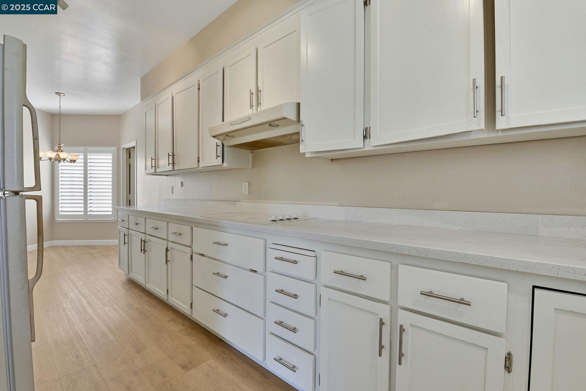 Detail Gallery Image 9 of 33 For 1221 Avenida Sevilla 1b,  Walnut Creek,  CA 94595 - 2 Beds | 2 Baths