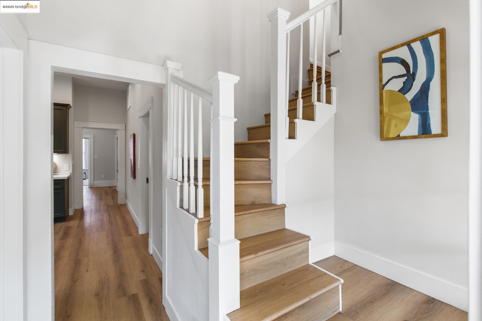 Detail Gallery Image 21 of 56 For 1023 54th St, Oakland,  CA 94608 - 6 Beds | 4 Baths